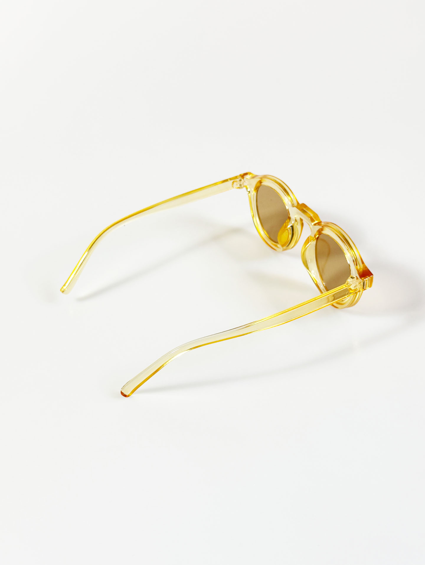 Clear Amber Bold Round Tinted Sunglasses