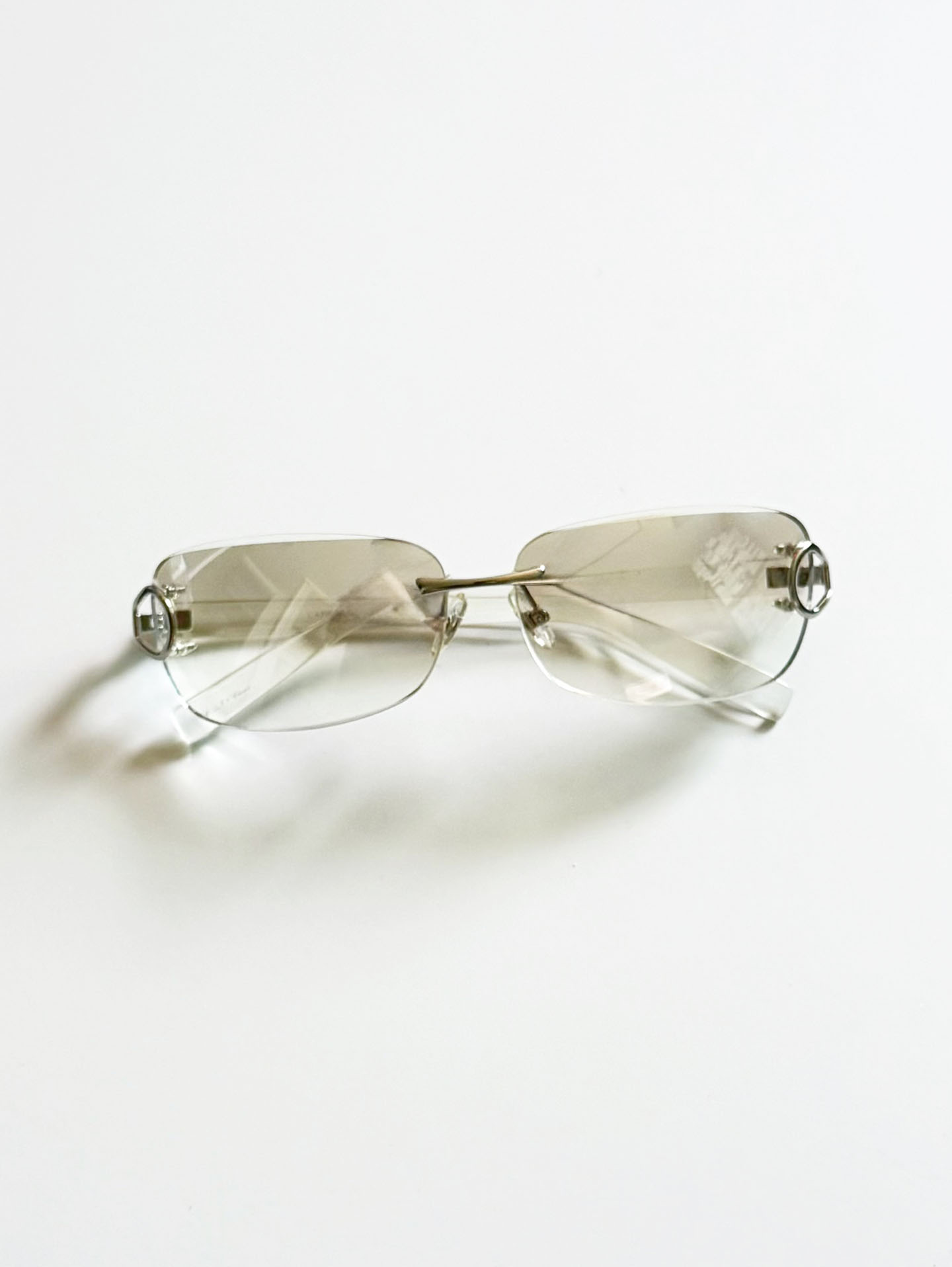CAPRIO Rimless Square Metal Tinted Sunglasses