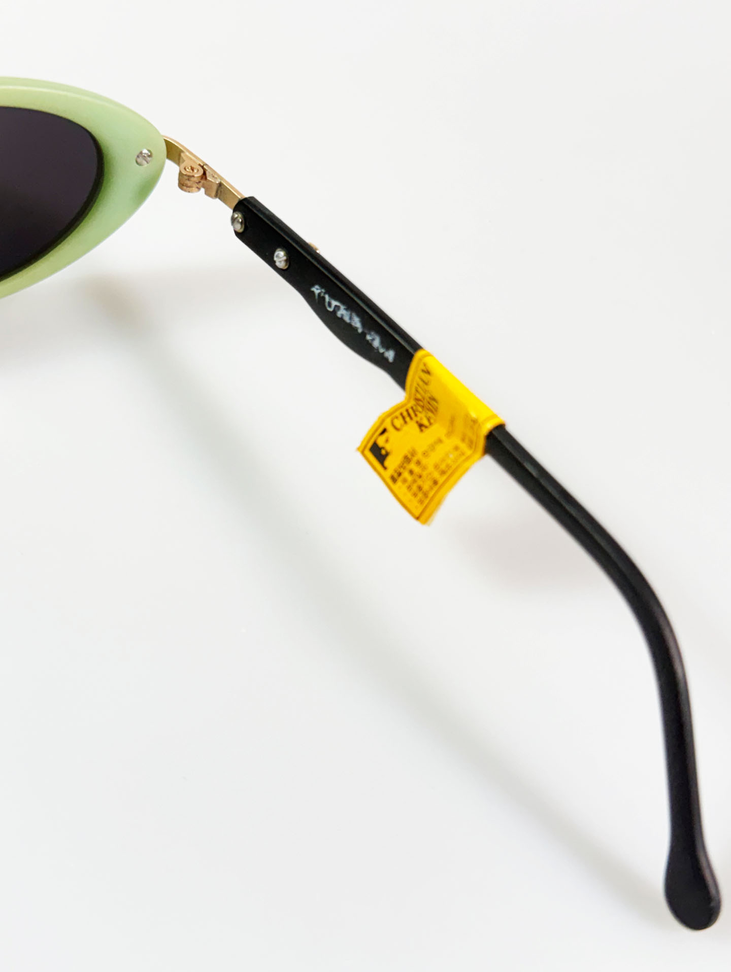 90's Christian Kevin Bold Oval Frame Sunglasses