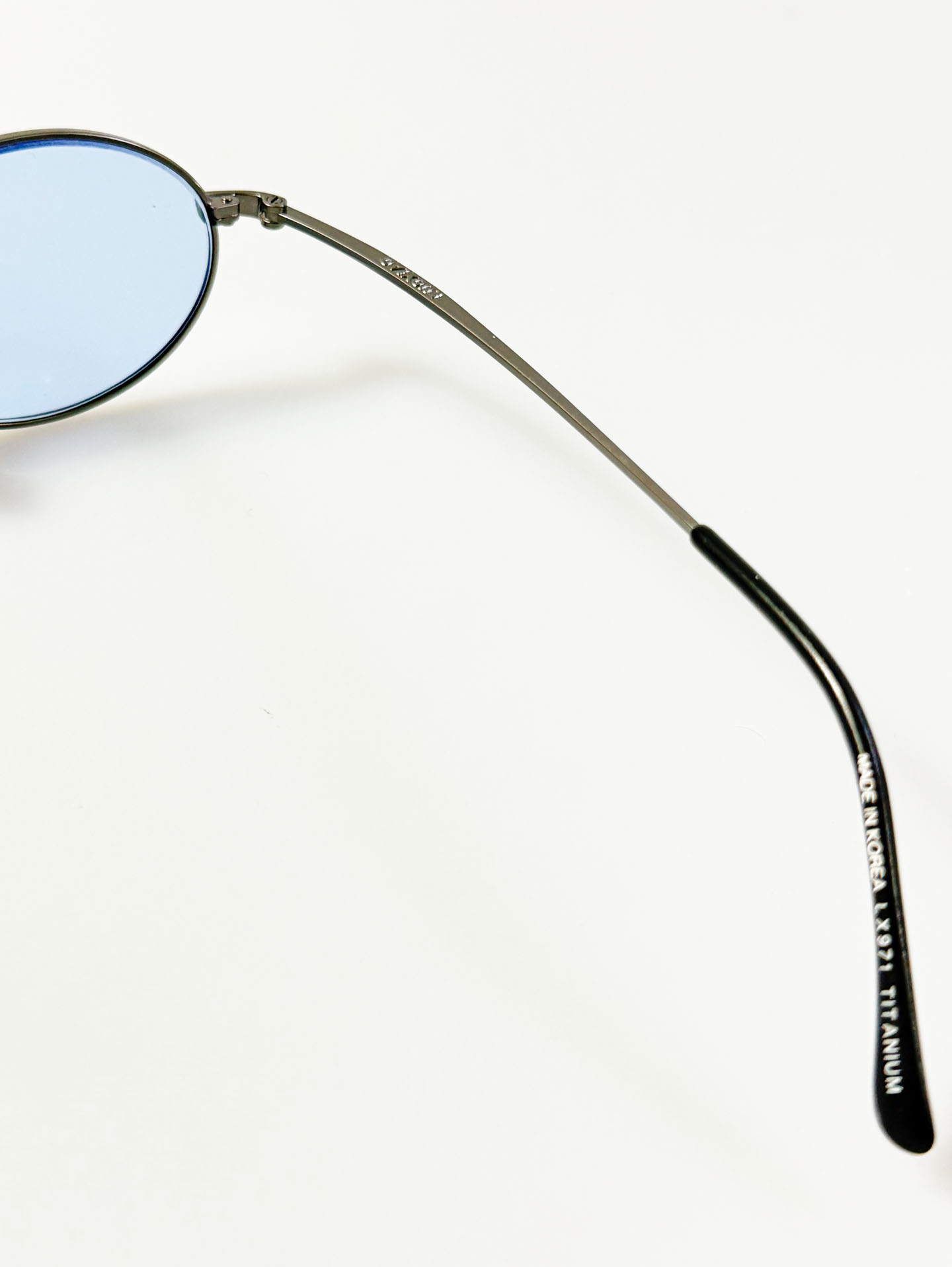 90's Dark Silver Titanium Slim Oval Tint Sunglasses