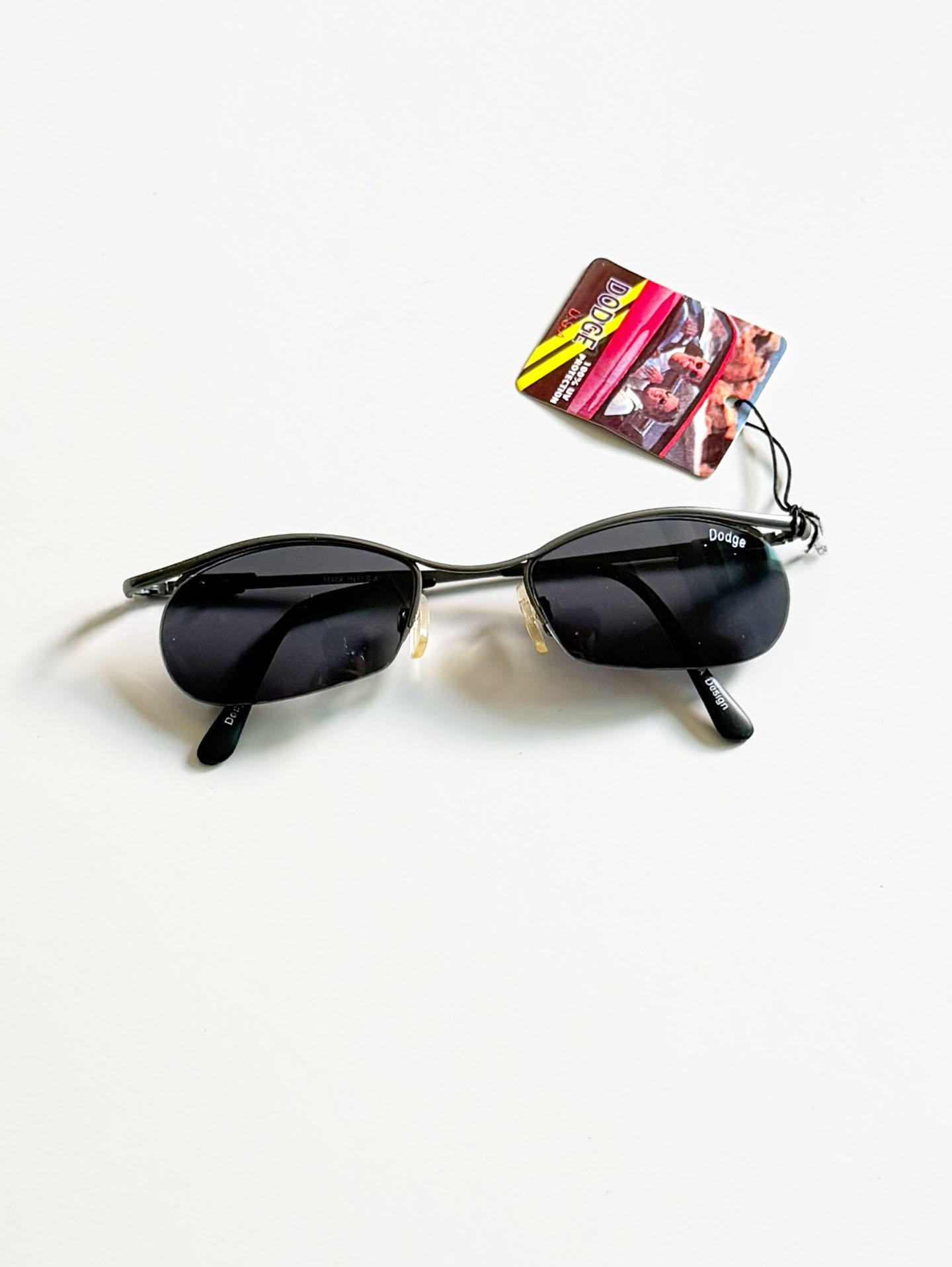 90's DODGE Gunmetal Oval Wire Frame Sunglasses