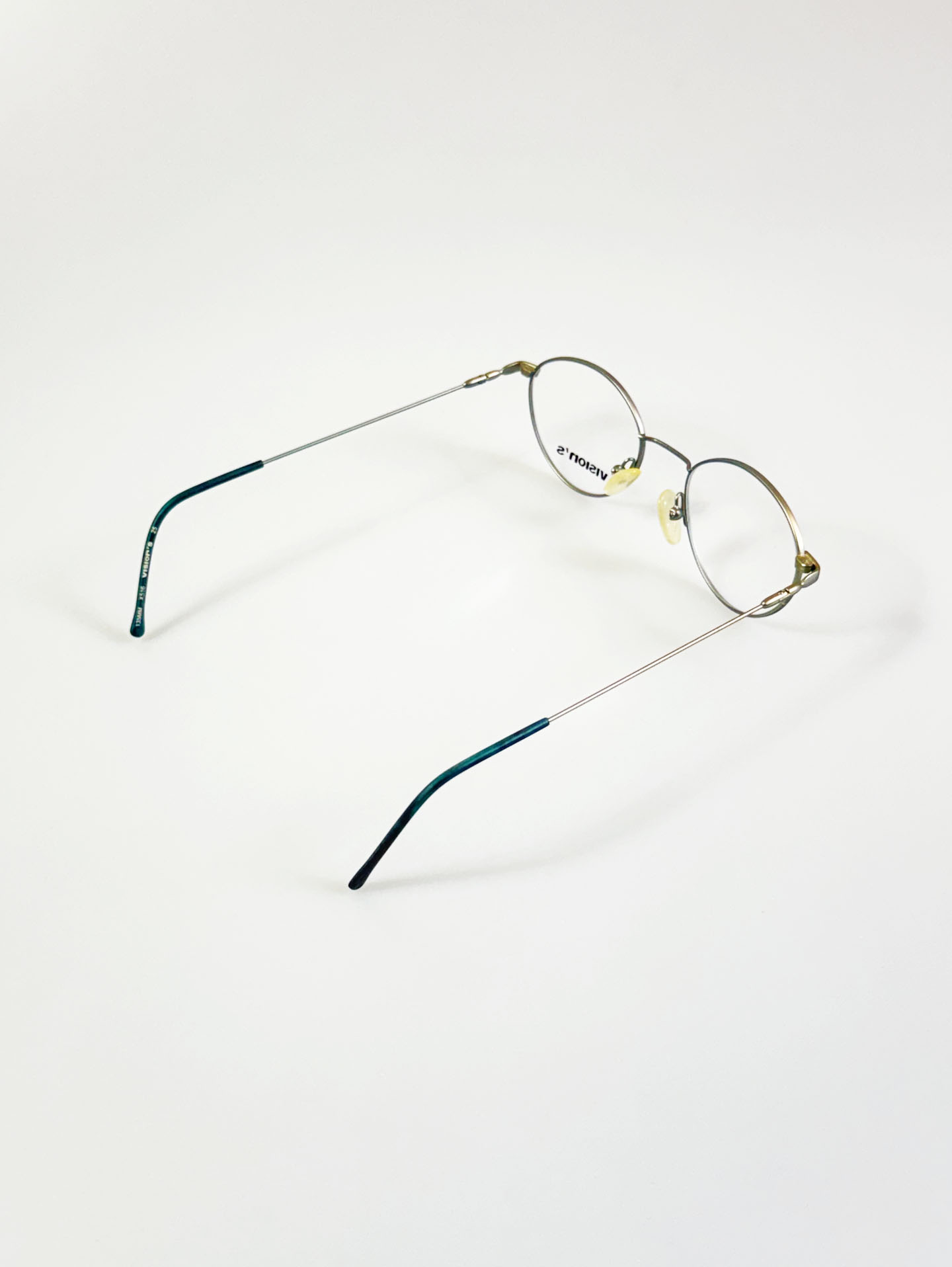 Vision’s Slim Oval Blue Tone Metal Glasses