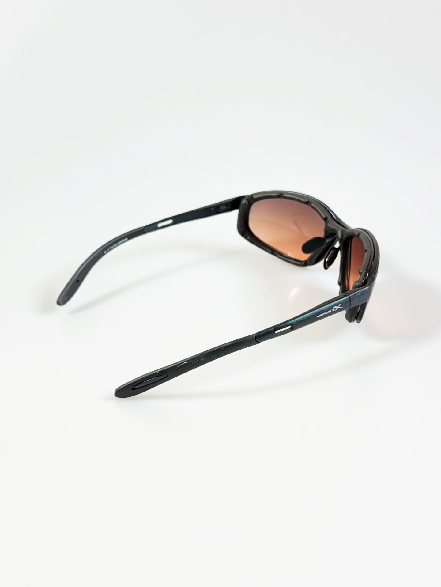 WILEY X Wraparound Metal Frame Magnetic Insert Tint Sunglasses