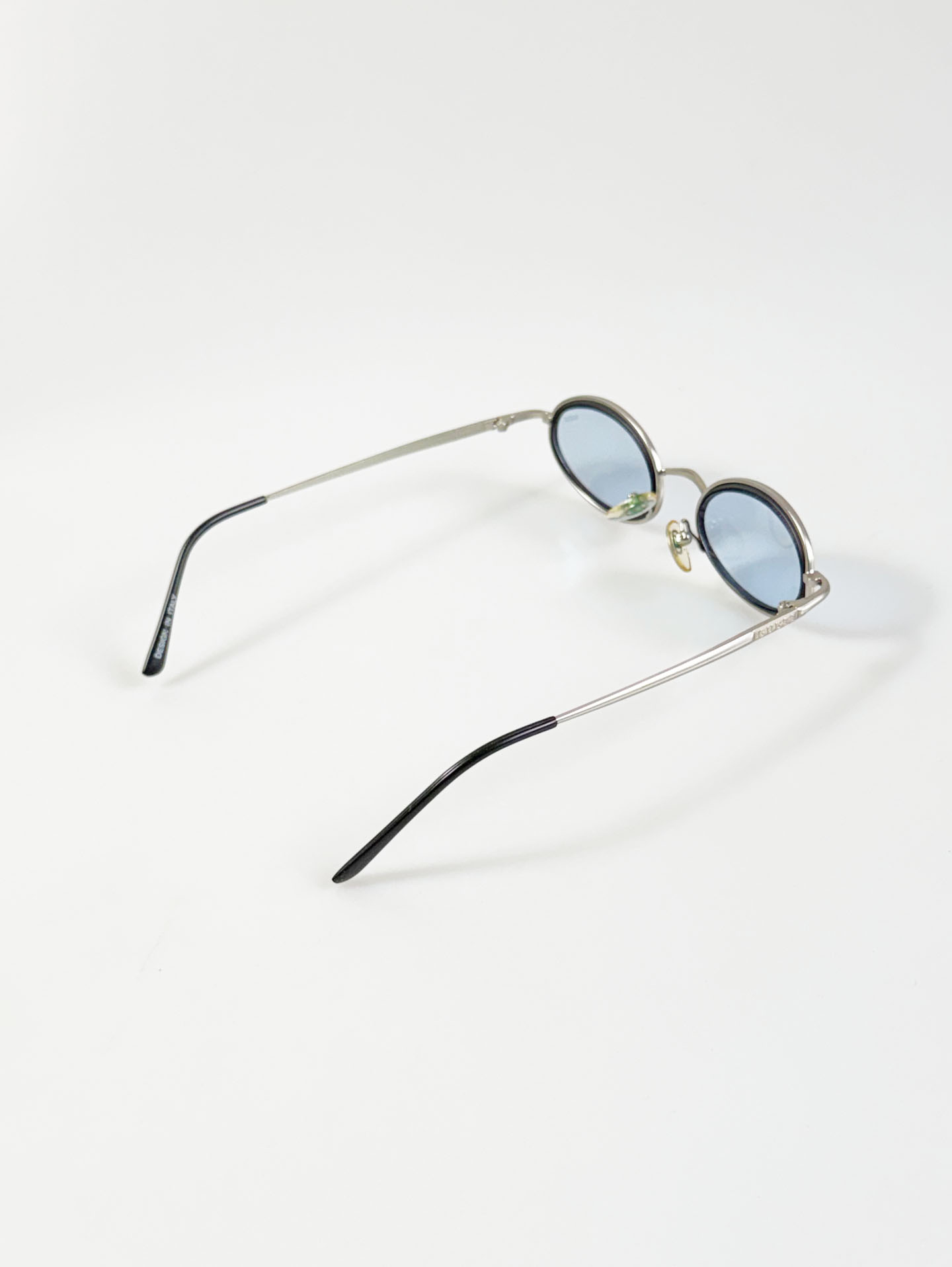 GUESS Silver Oval Metal Tint Sunglasses