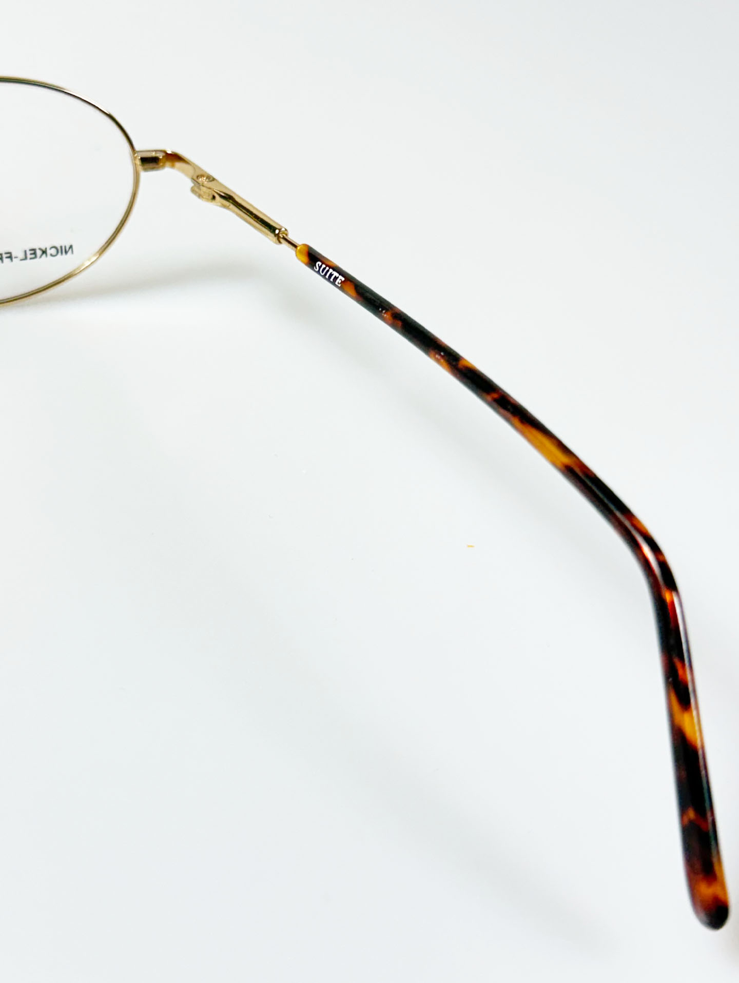 90's SUITE Gold Oval Metal & Tortoiseshell Temple Glasses