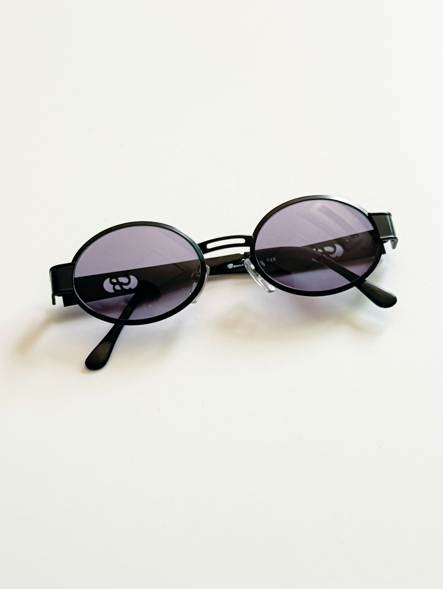 90's BRUNO BASSINI Black Oval Metal Tint Sunglasses