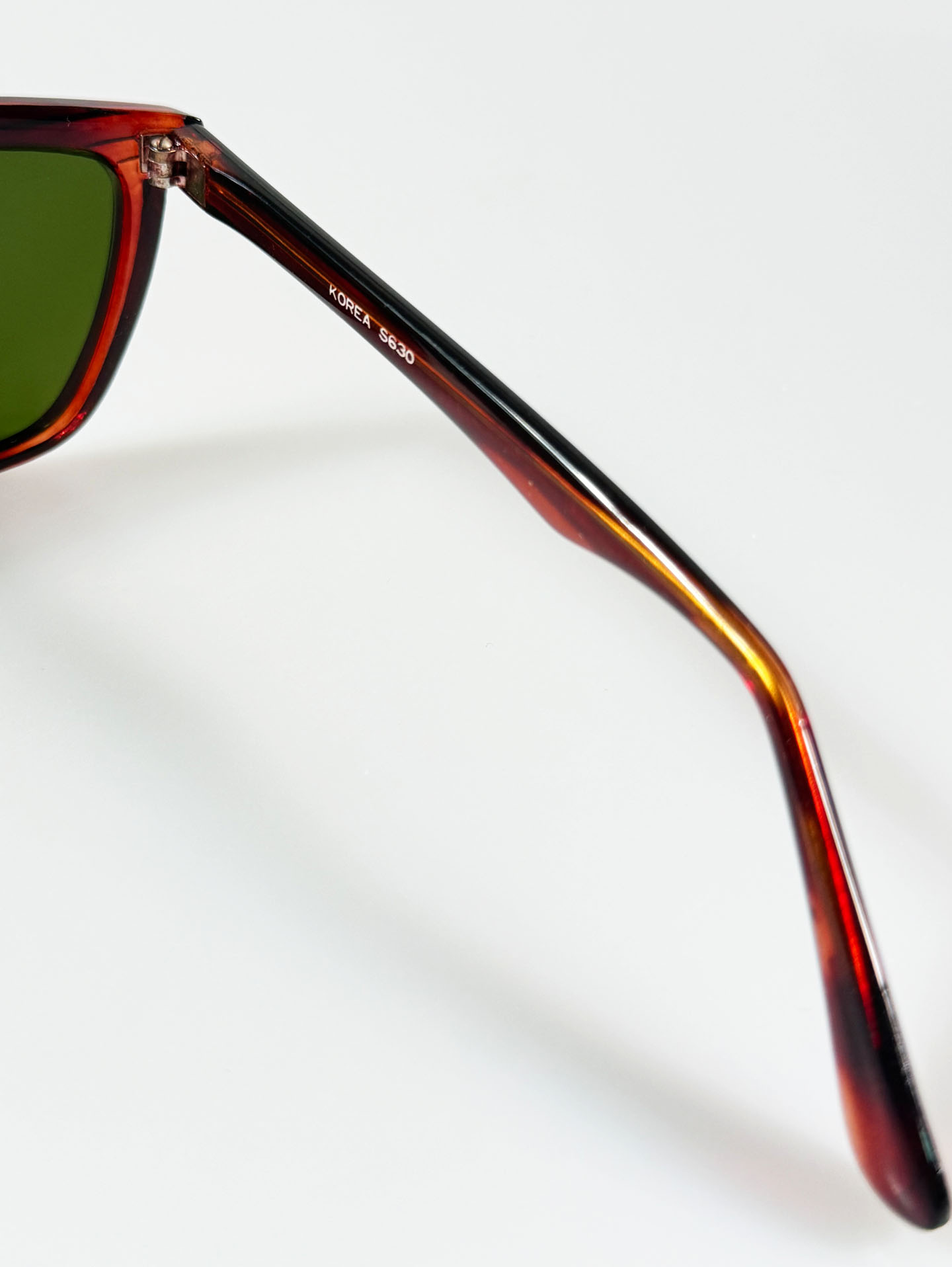 90's TECH Tortoiseshell Square Sunglasses