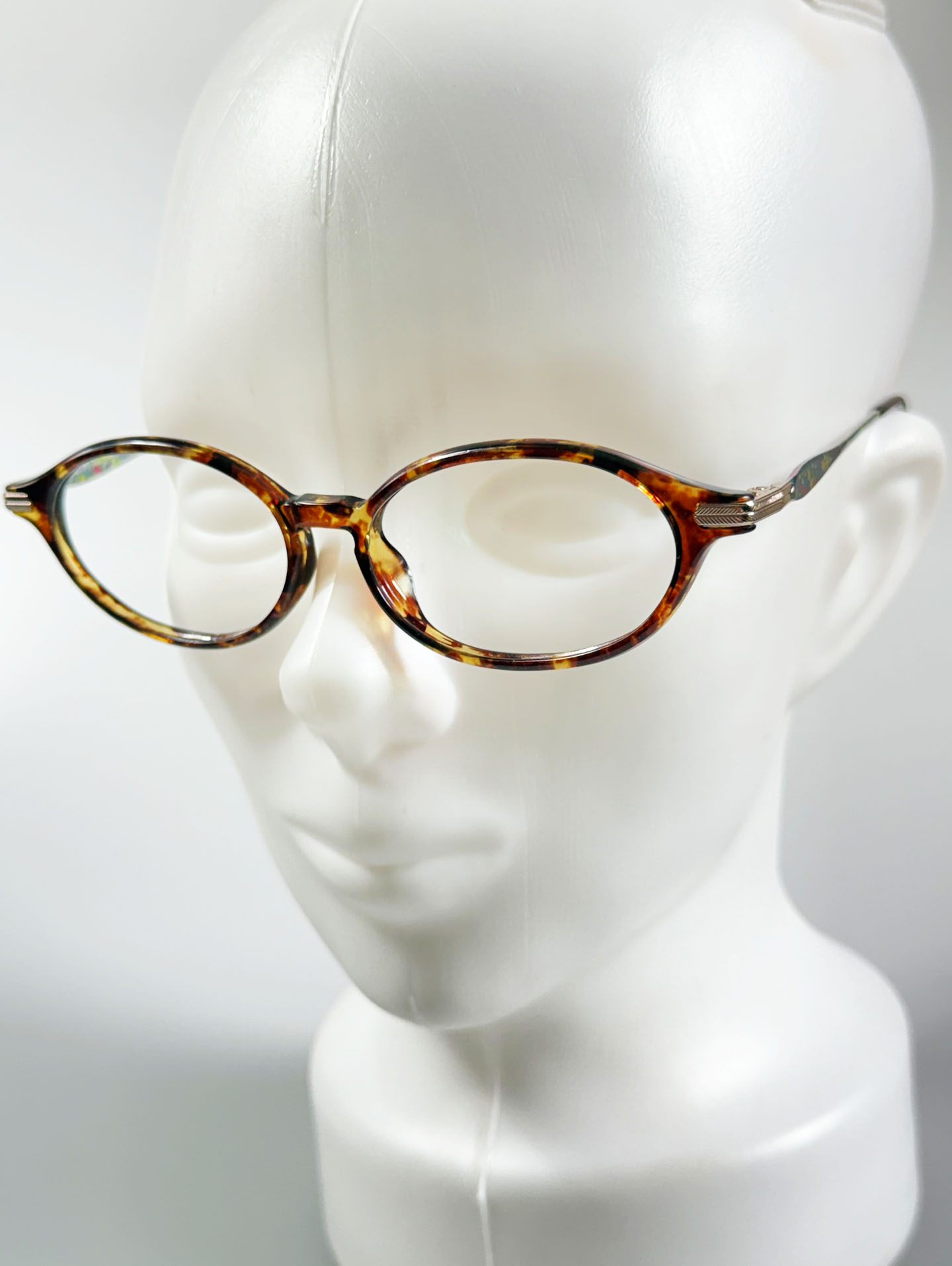 90's KASU Tortoiseshell Slim Oval Horn-Rim Glasses