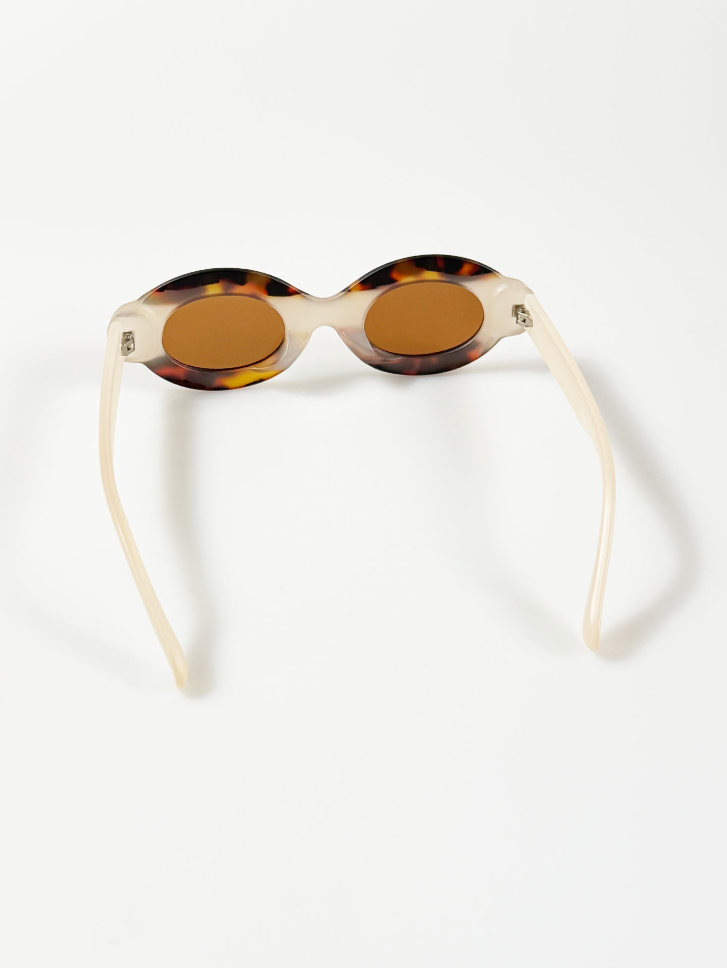 Tortoiseshell & Ivory Bold Oval Tint Sunglasses
