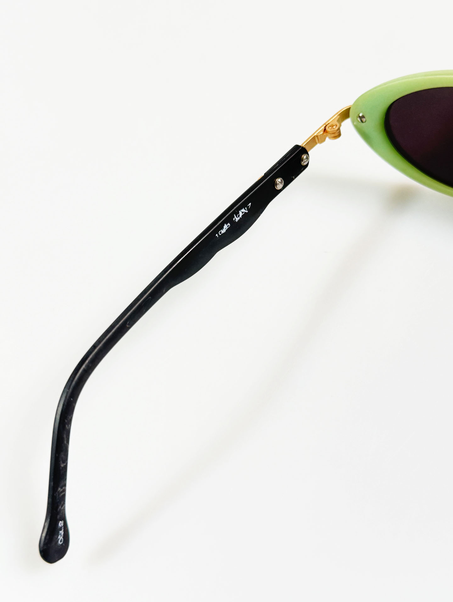 90's Christian Kevin Bold Oval Frame Sunglasses