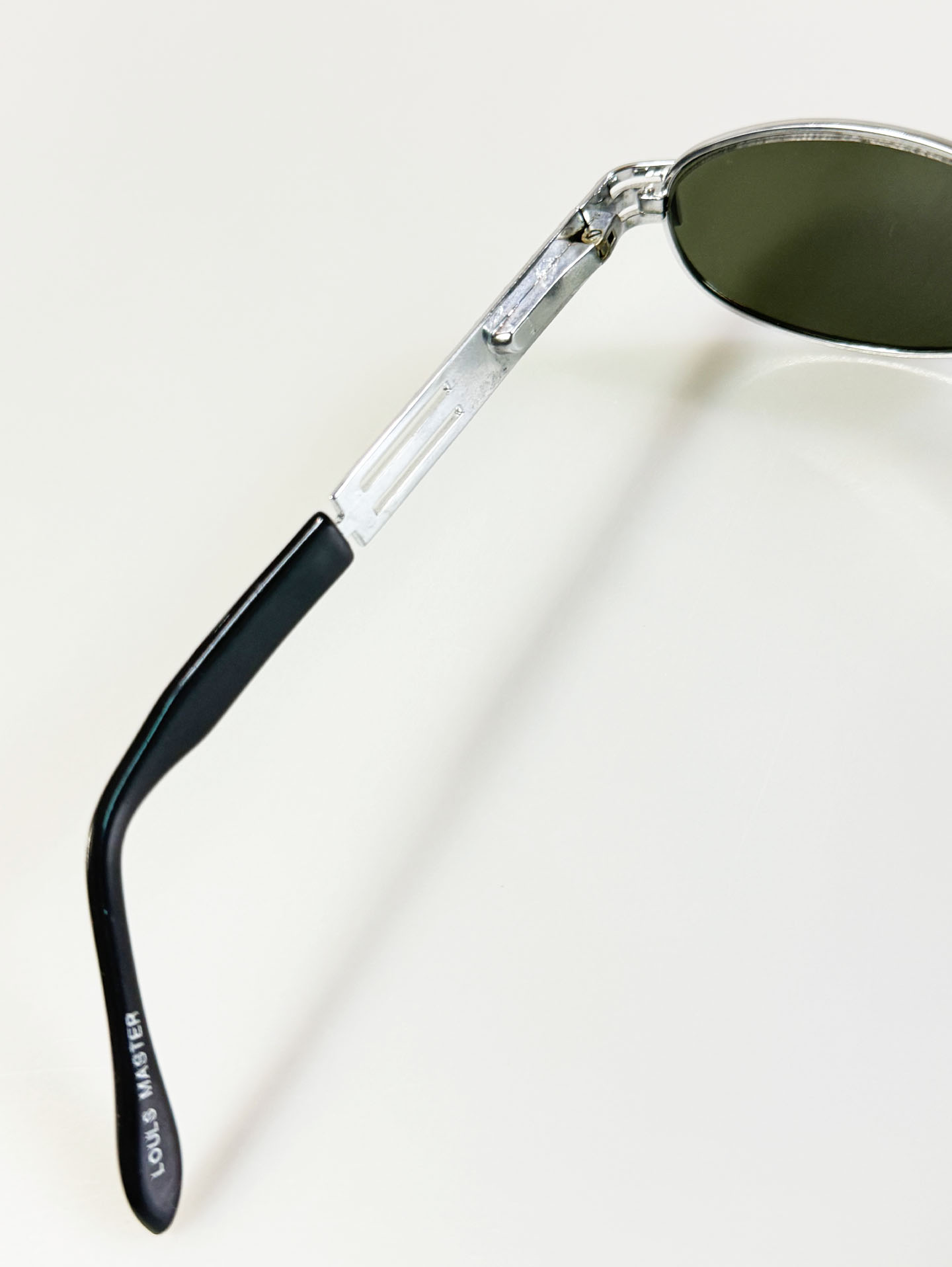 90’s LOUIS MASTER Silver Slim Oval Metal Sunglasses