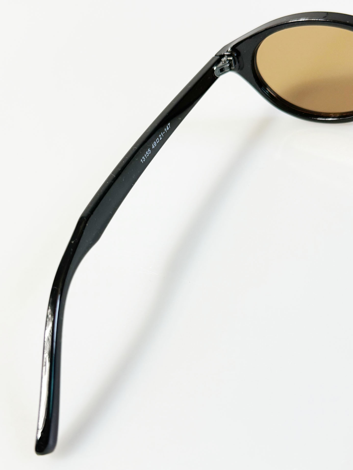 Black Bold Oval Frame Tint Sunglasses