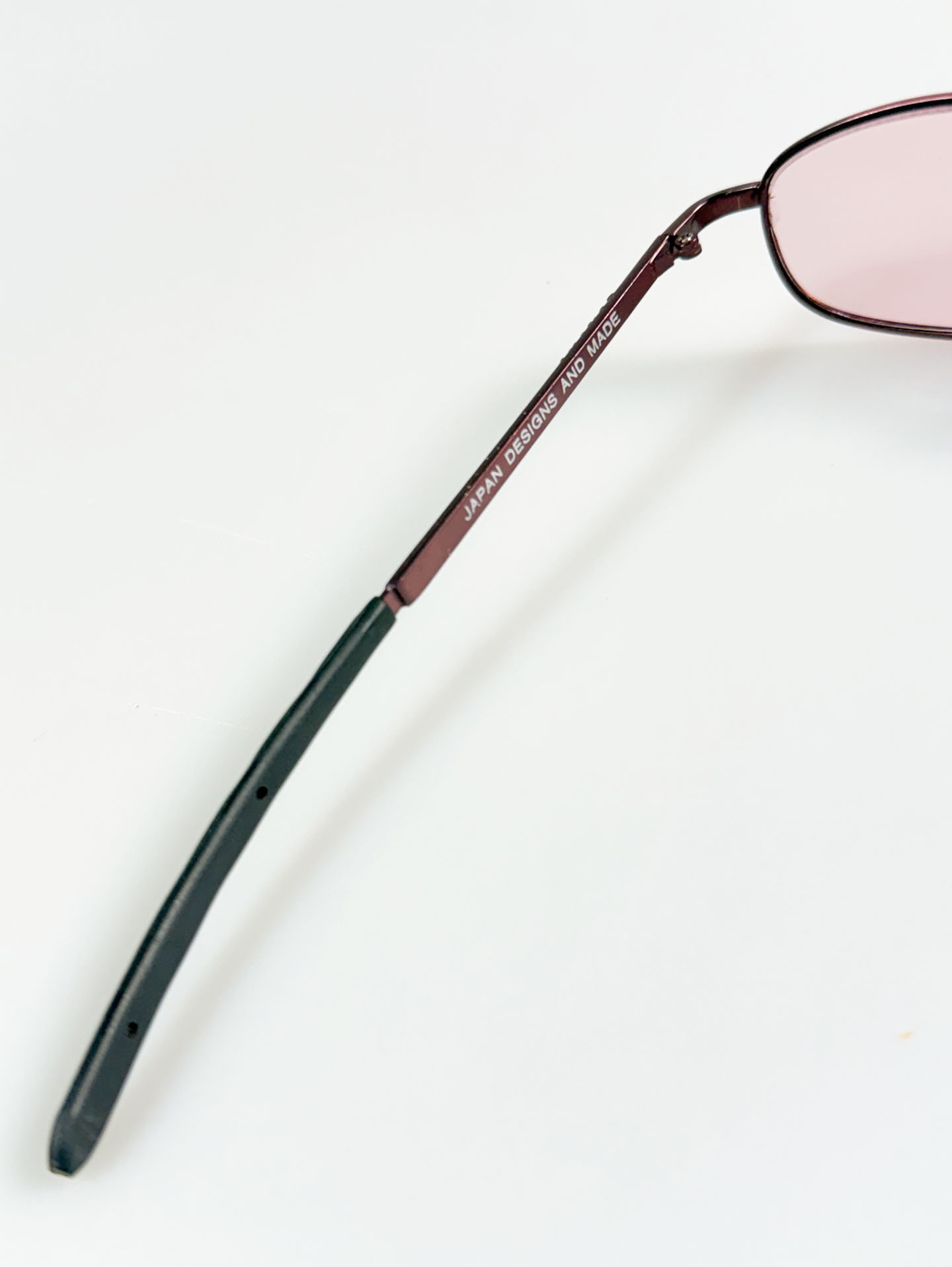 90's SAKANA Dark Pink Metal Slim Oval Frame Sunglasses