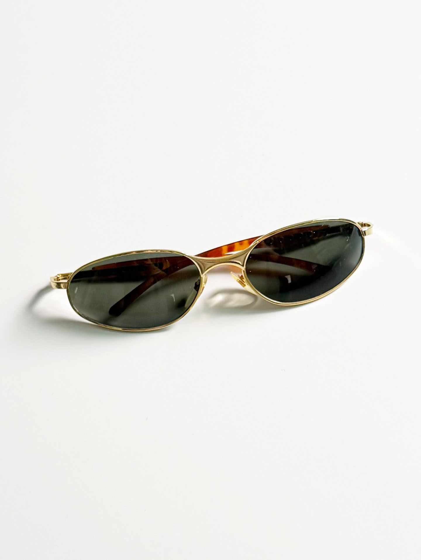 Gold Slim Oval Metal Frame Sunglasses