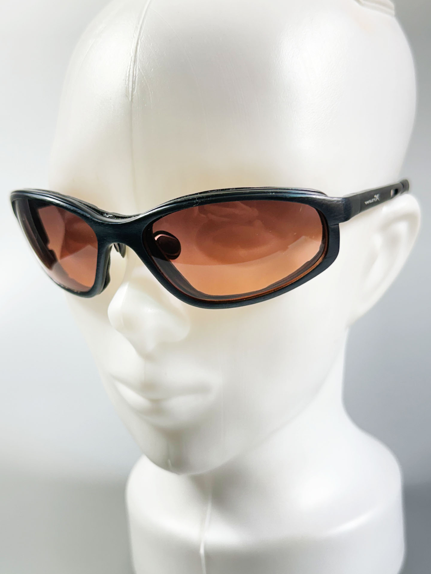 WILEY X Wraparound Metal Frame Magnetic Insert Tint Sunglasses