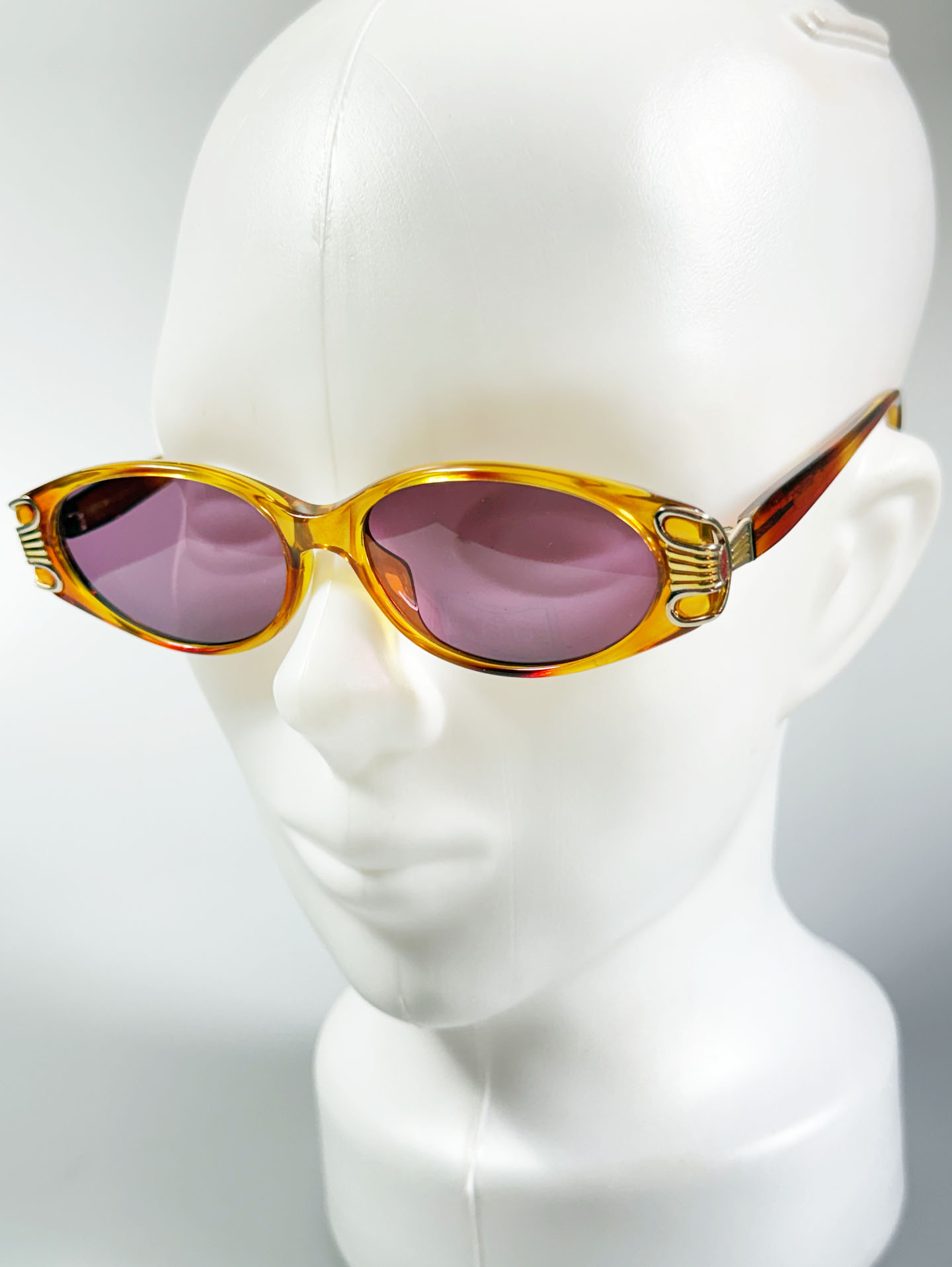 90's TANTE MARIE Amber Tortoishell Bold Oval Tint Sunglasses