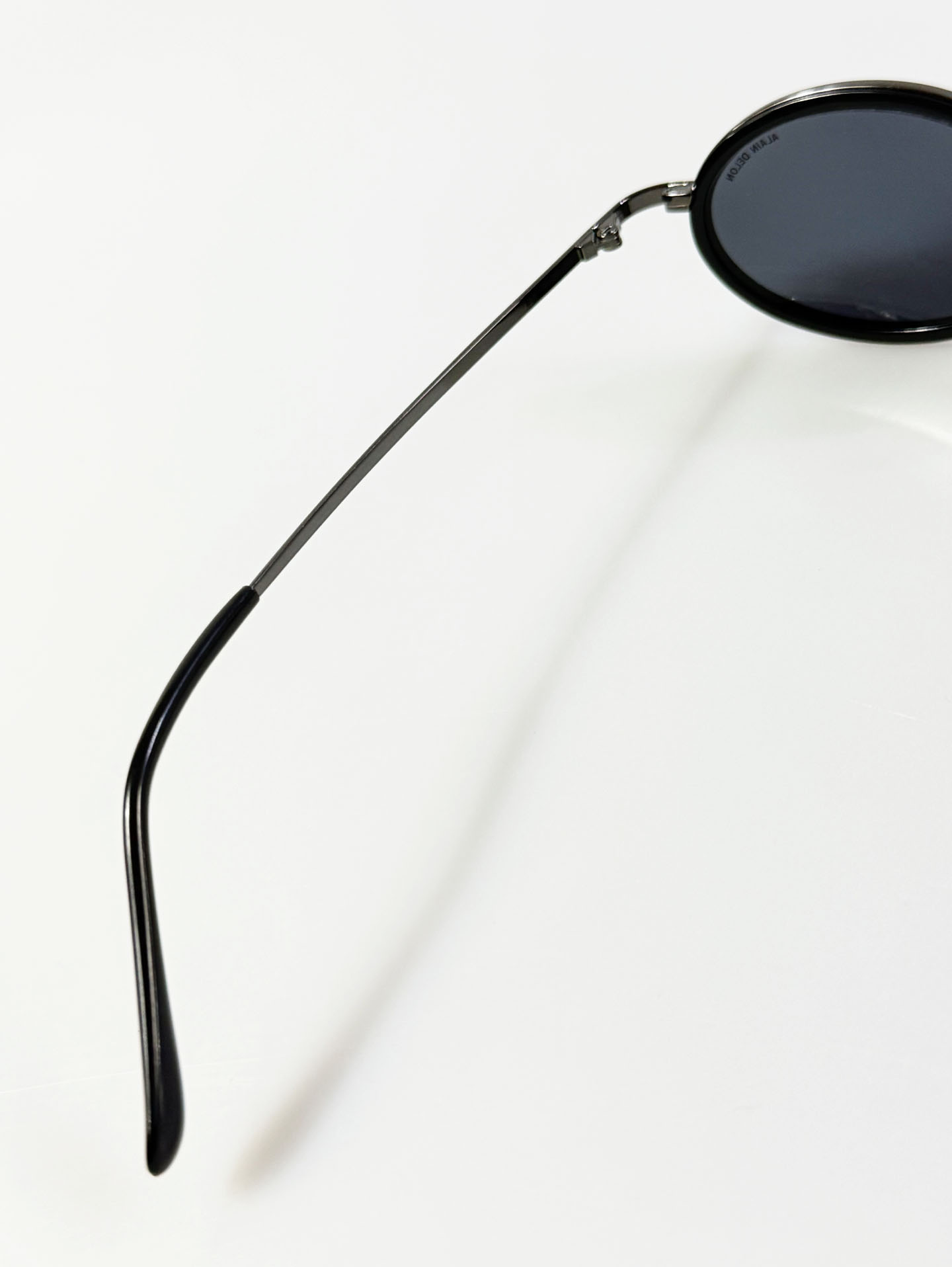 ALAIN DLEON Oval Black Metal Sunglasses