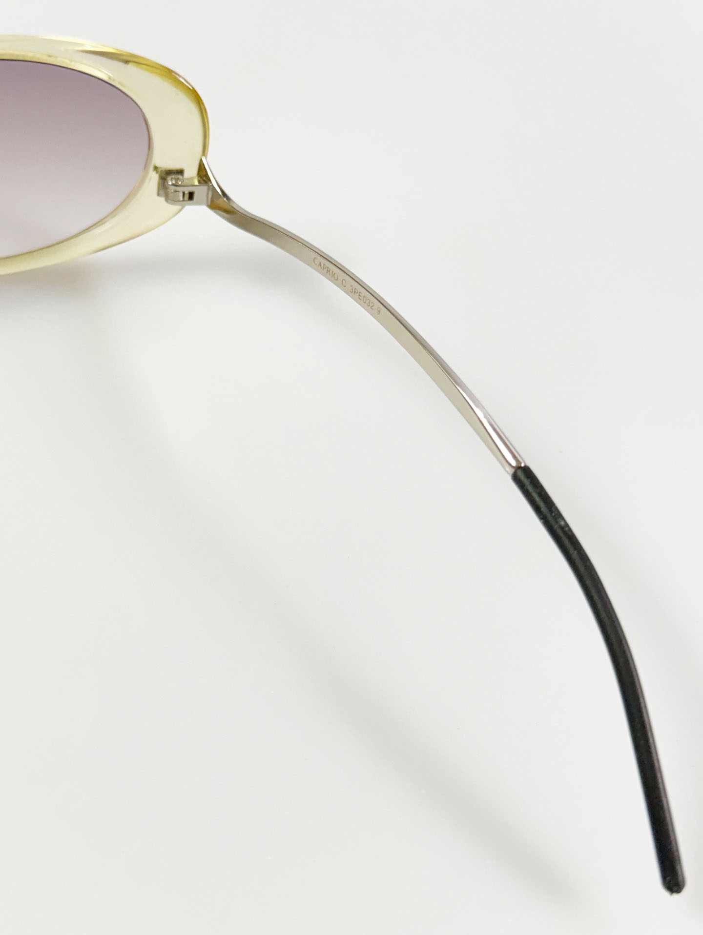 CAPRIO Bold Translucent Acetate Oval Sunglasses