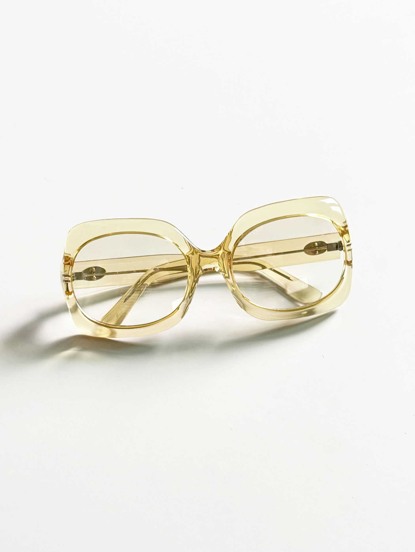 CAPRIO Oversized Bold Square Acetate Tinmted Sunglasses