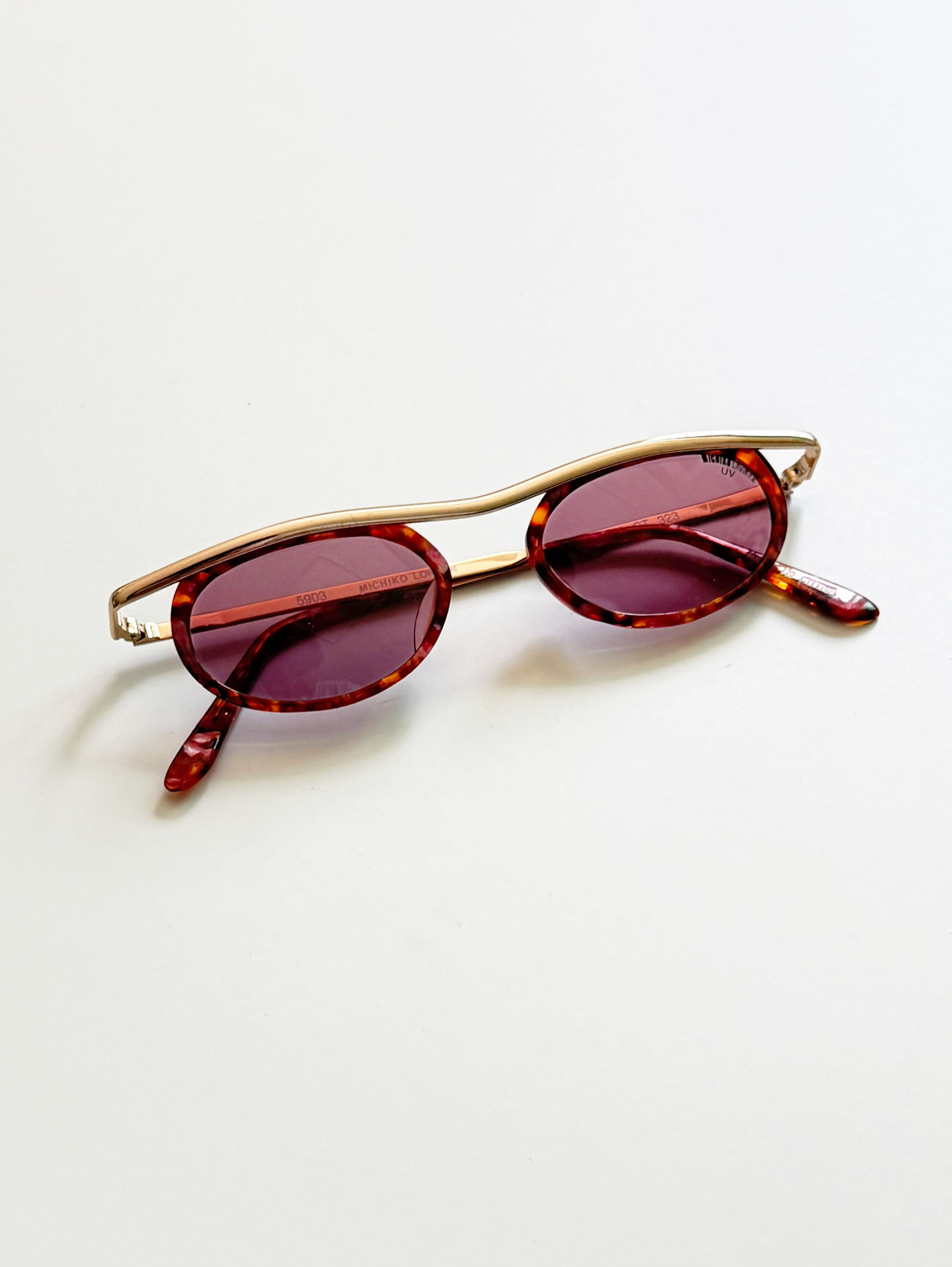90's MICHIKO LONDON Tortoiseshell Oval Gold Metal Tint Sunglasses