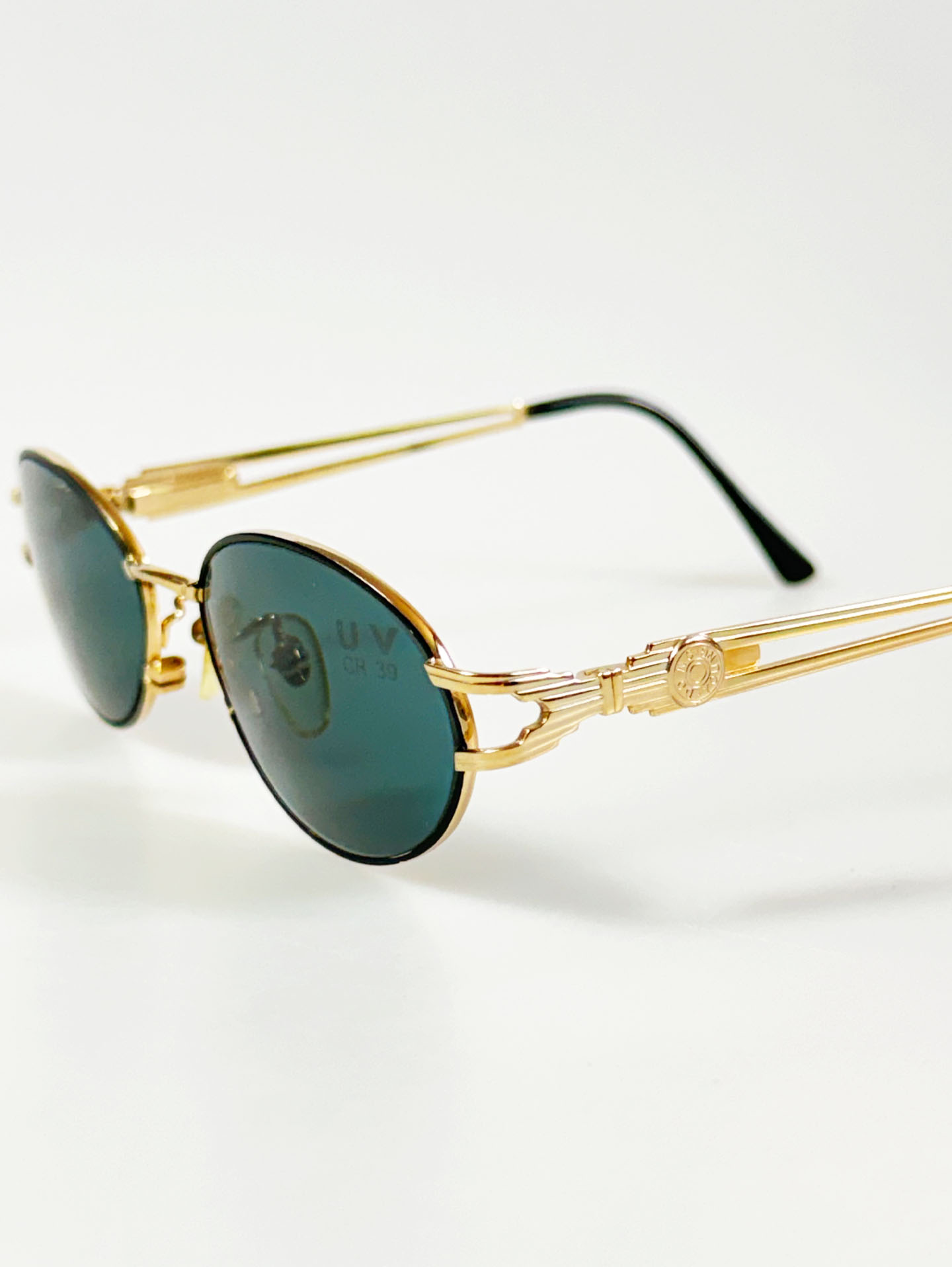 90's MATTIAS Gold Slim Oval Metal Sunglasses