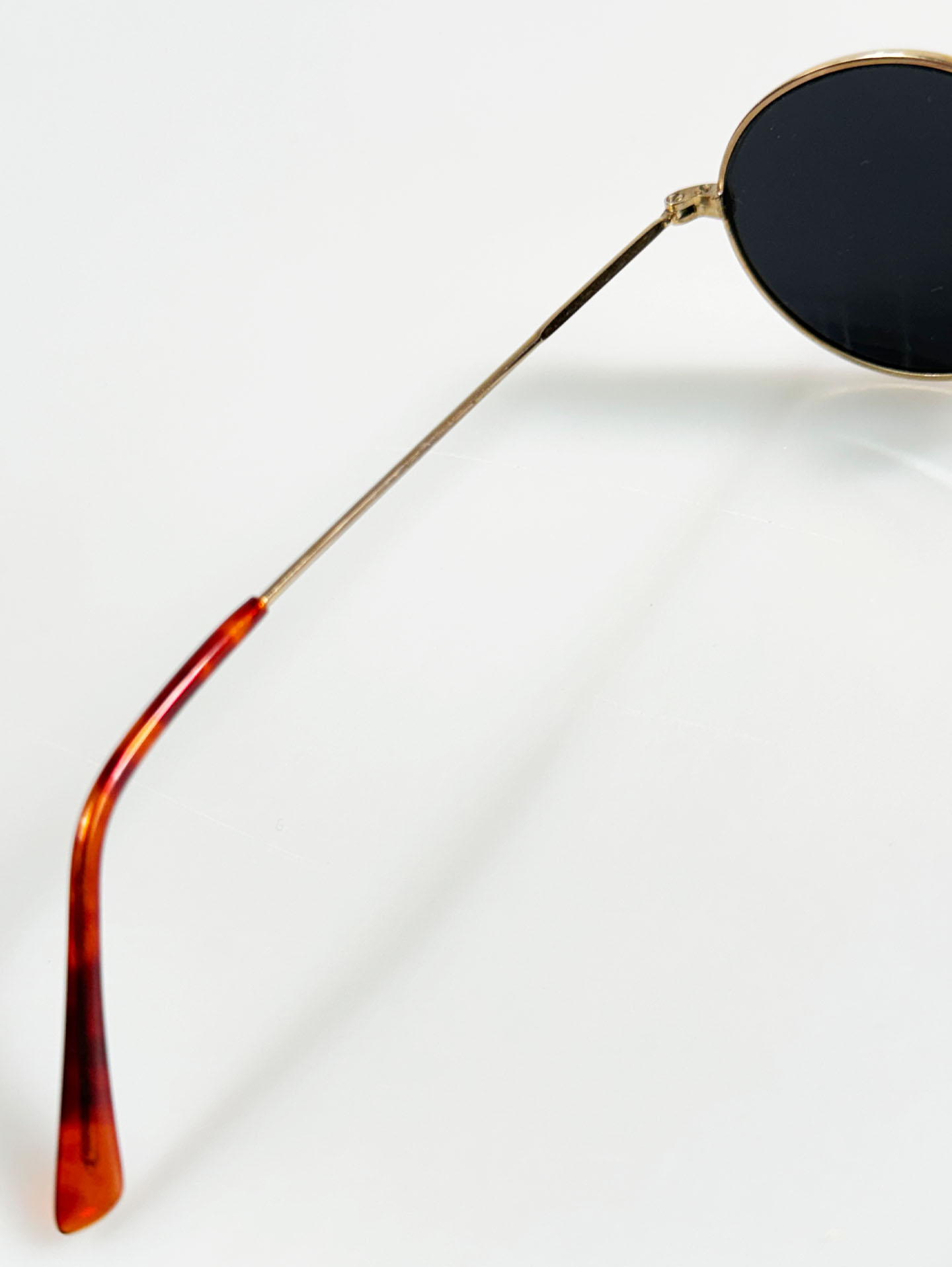 90's Gold Metal Slim Oval Frame Sunglasses
