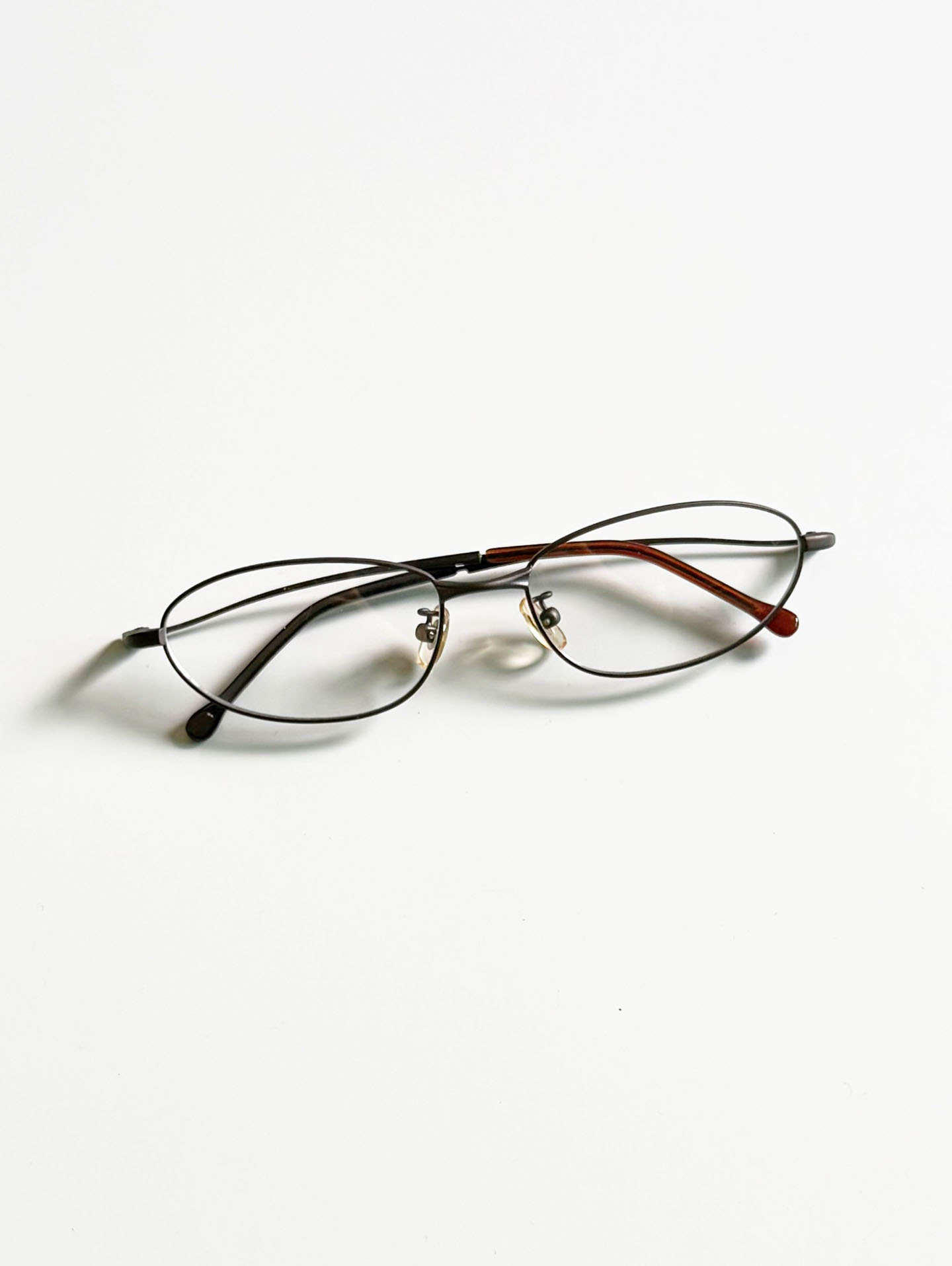 Matte Dark Gray Slim Oval Metal Frame Glasses