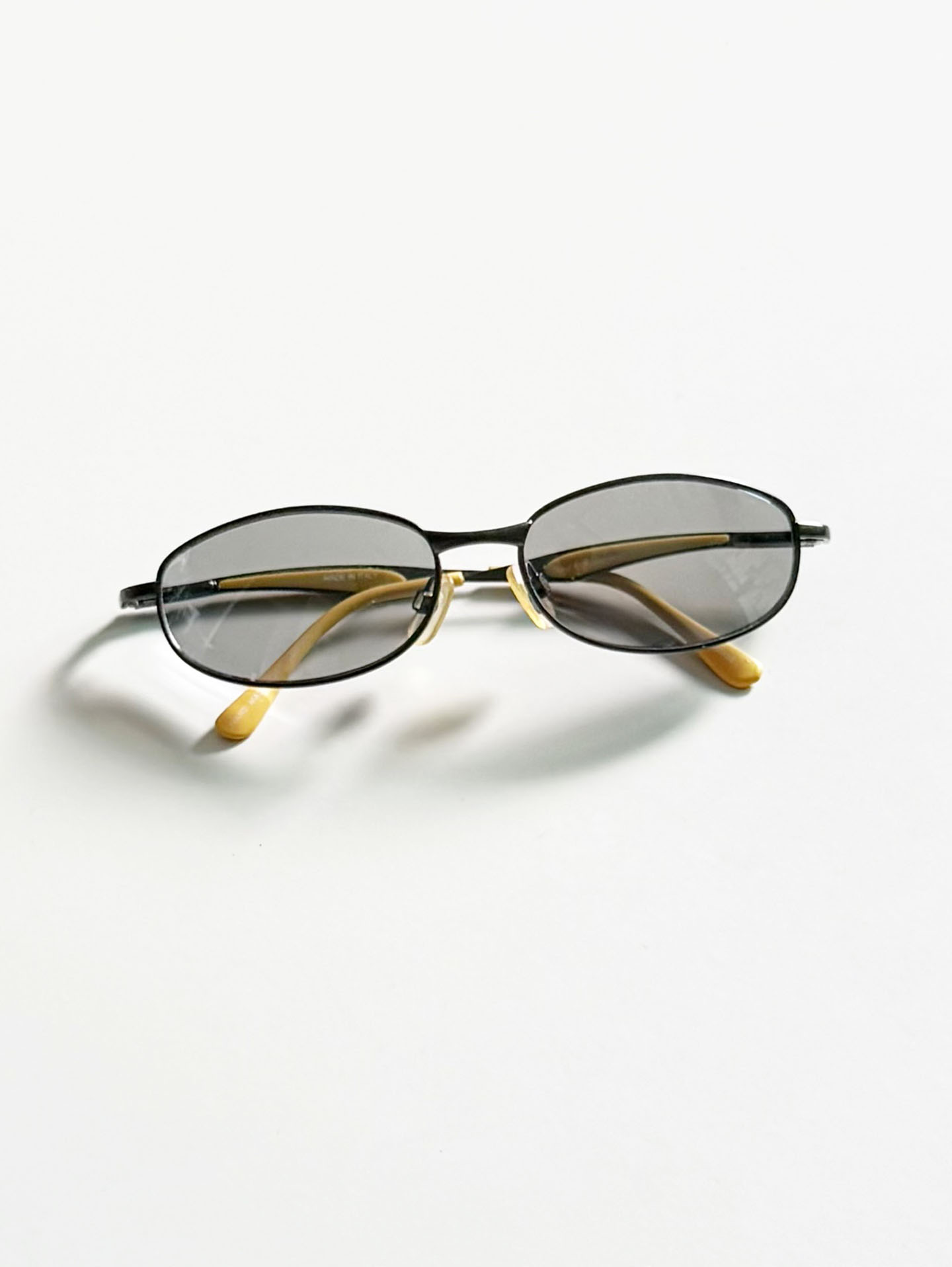 90's DOMON Sliom Oval Gunmetal Sunglasses