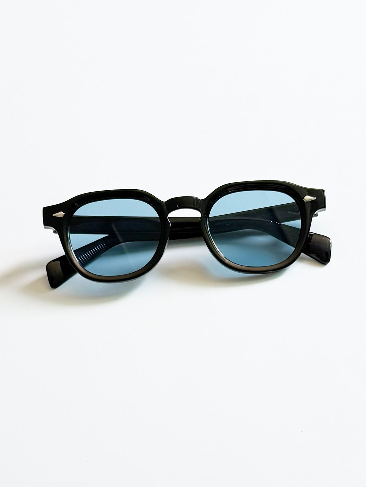 Glossy Black Oval Horn-Rim Tint Sunglasses