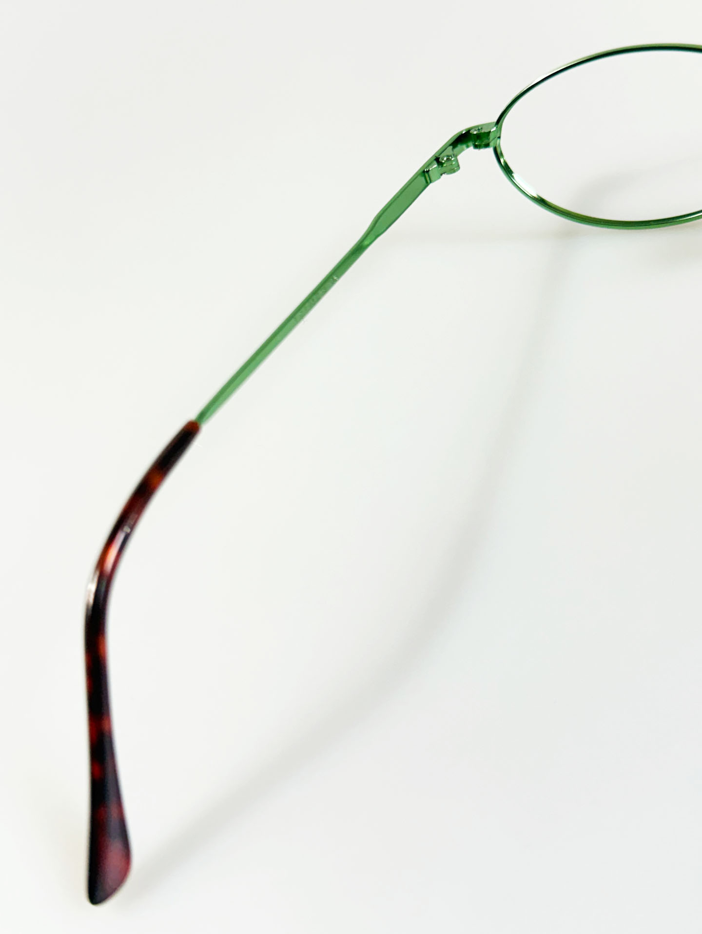 90's EYE WORLD Green Slim Oval Metal Glasses