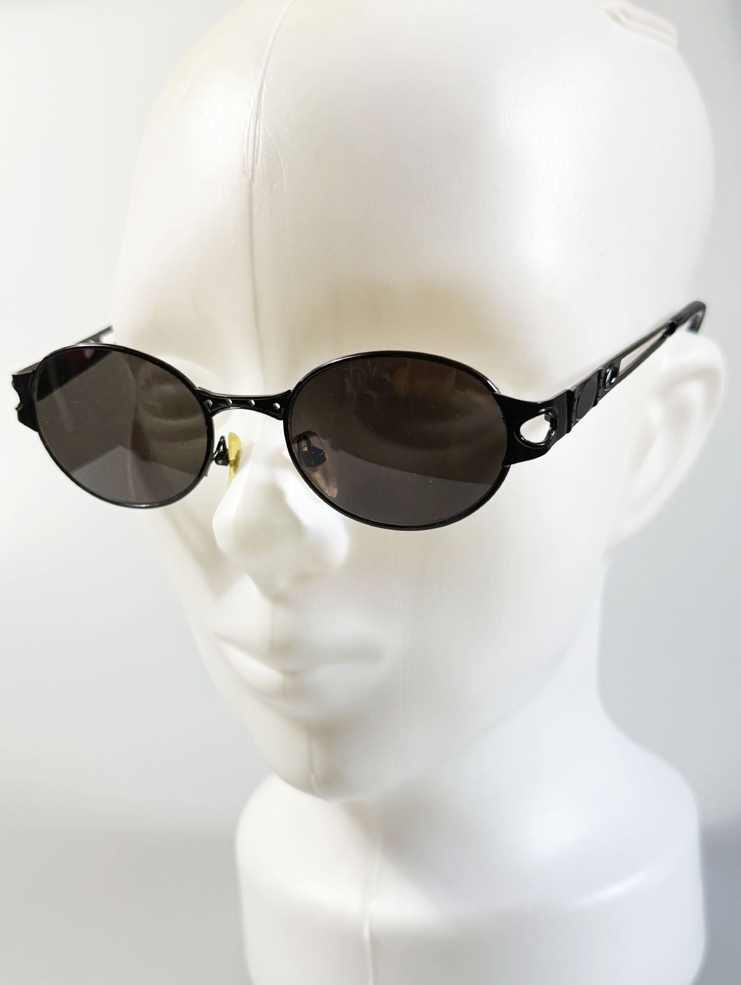 90's LOUIS MASTER Black Slim Oval Metal Sunglasses