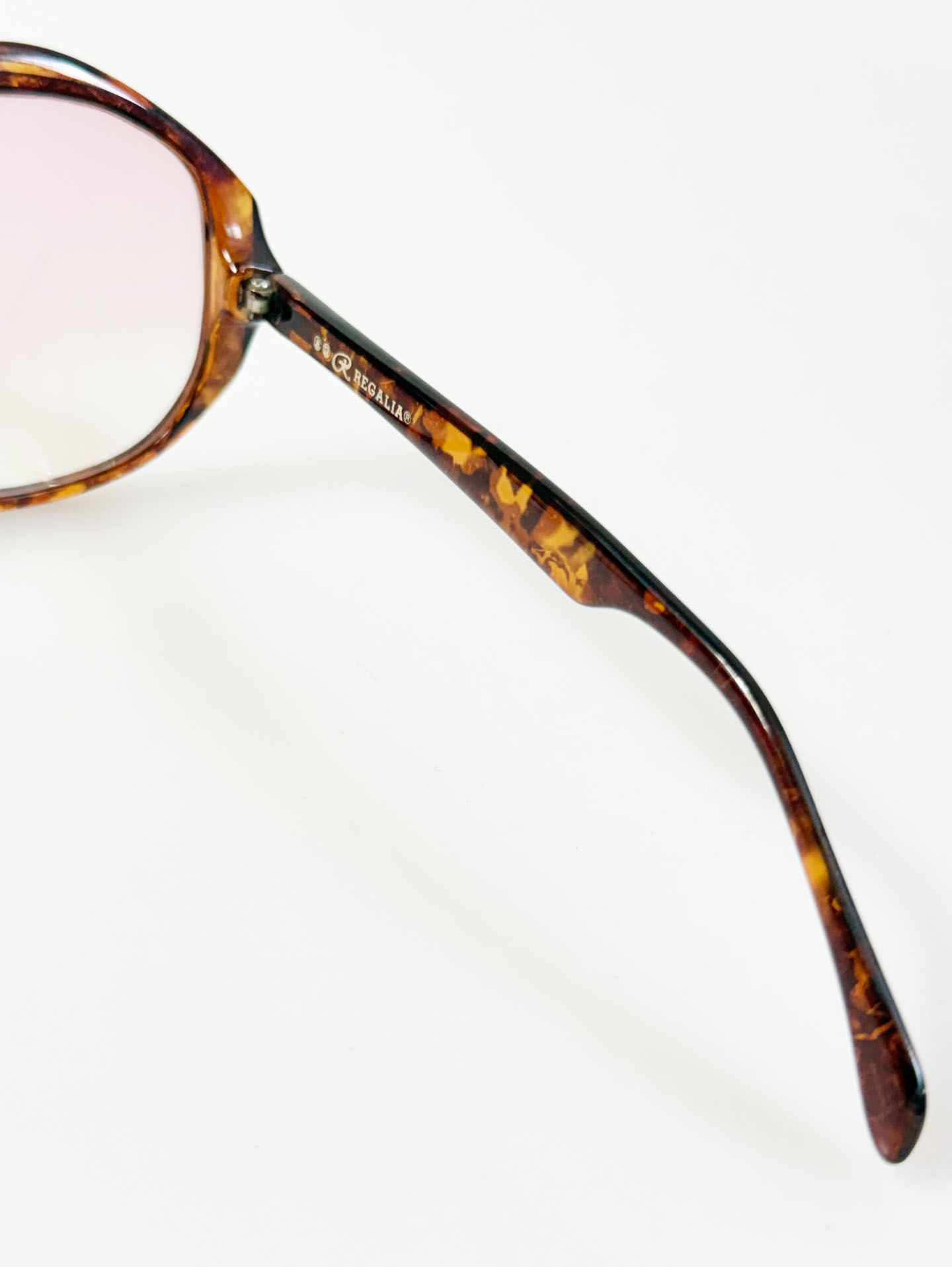 90's REGALIA Tortoiseshell Oversized Oval Frame Tint Sunglasses