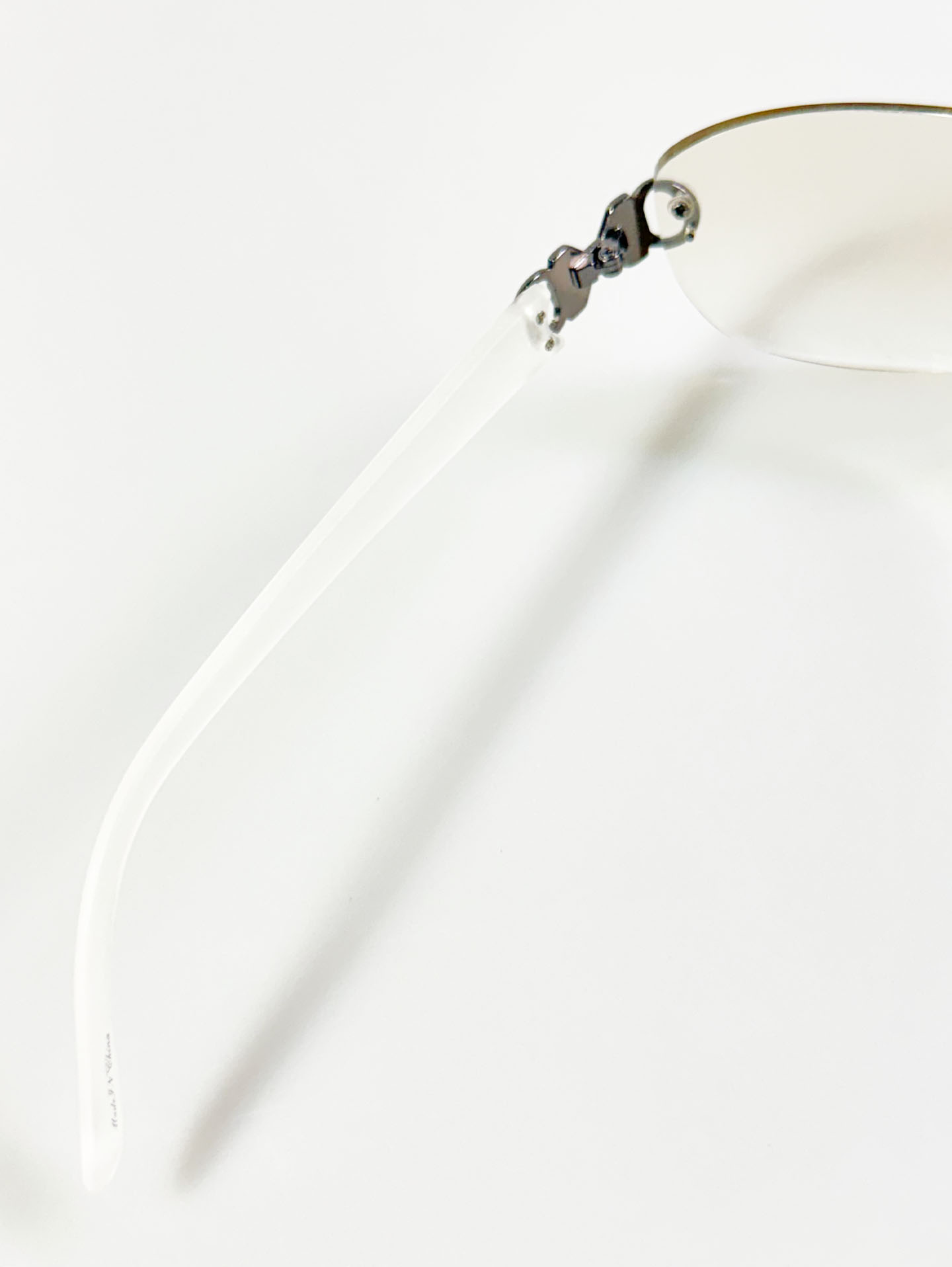 CAPRIO Rimless Square Metal Tinted Sunglasses