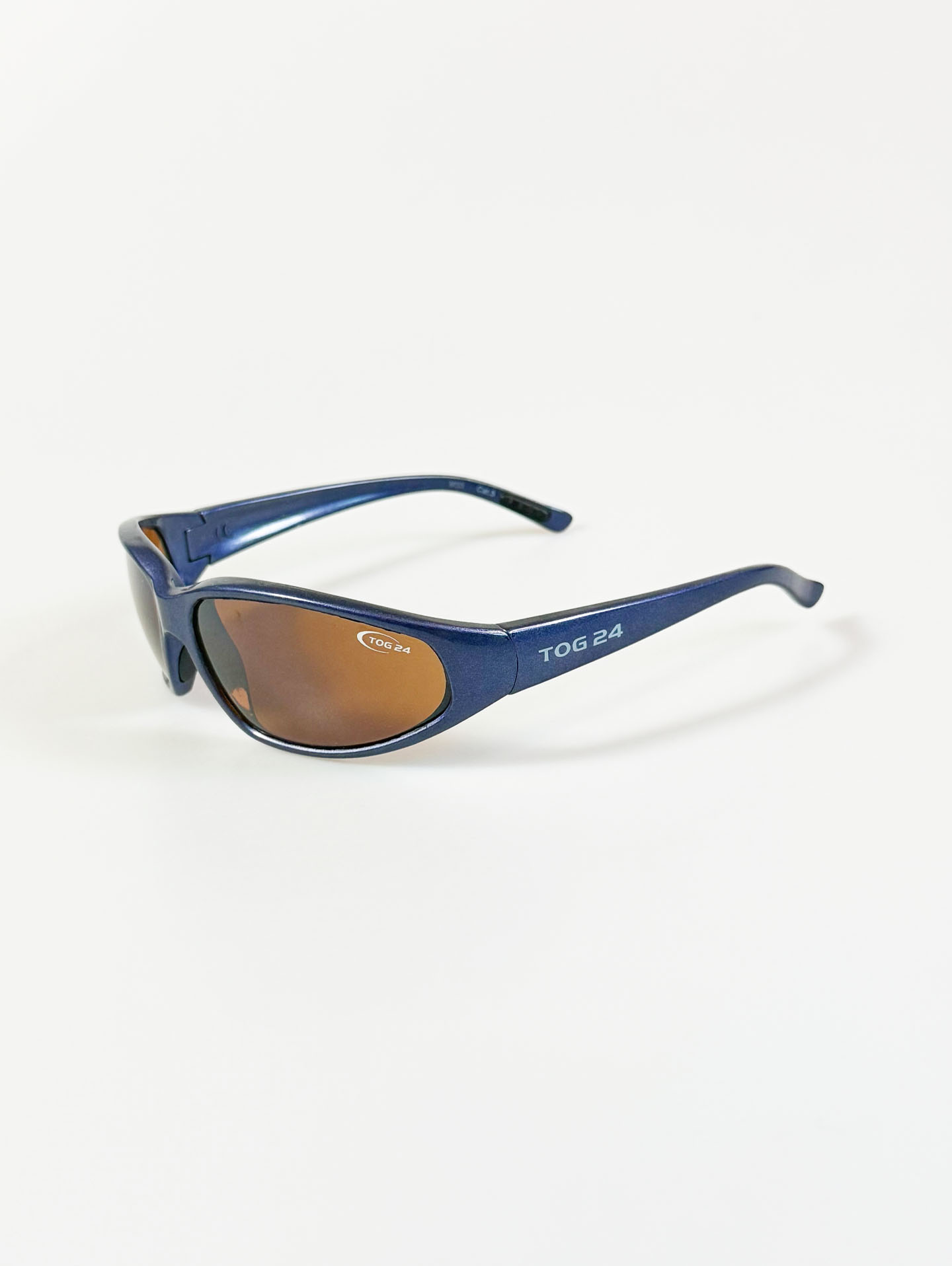 90’s TOG24 Wraparound Sporty Frame Tinted Sunglasses