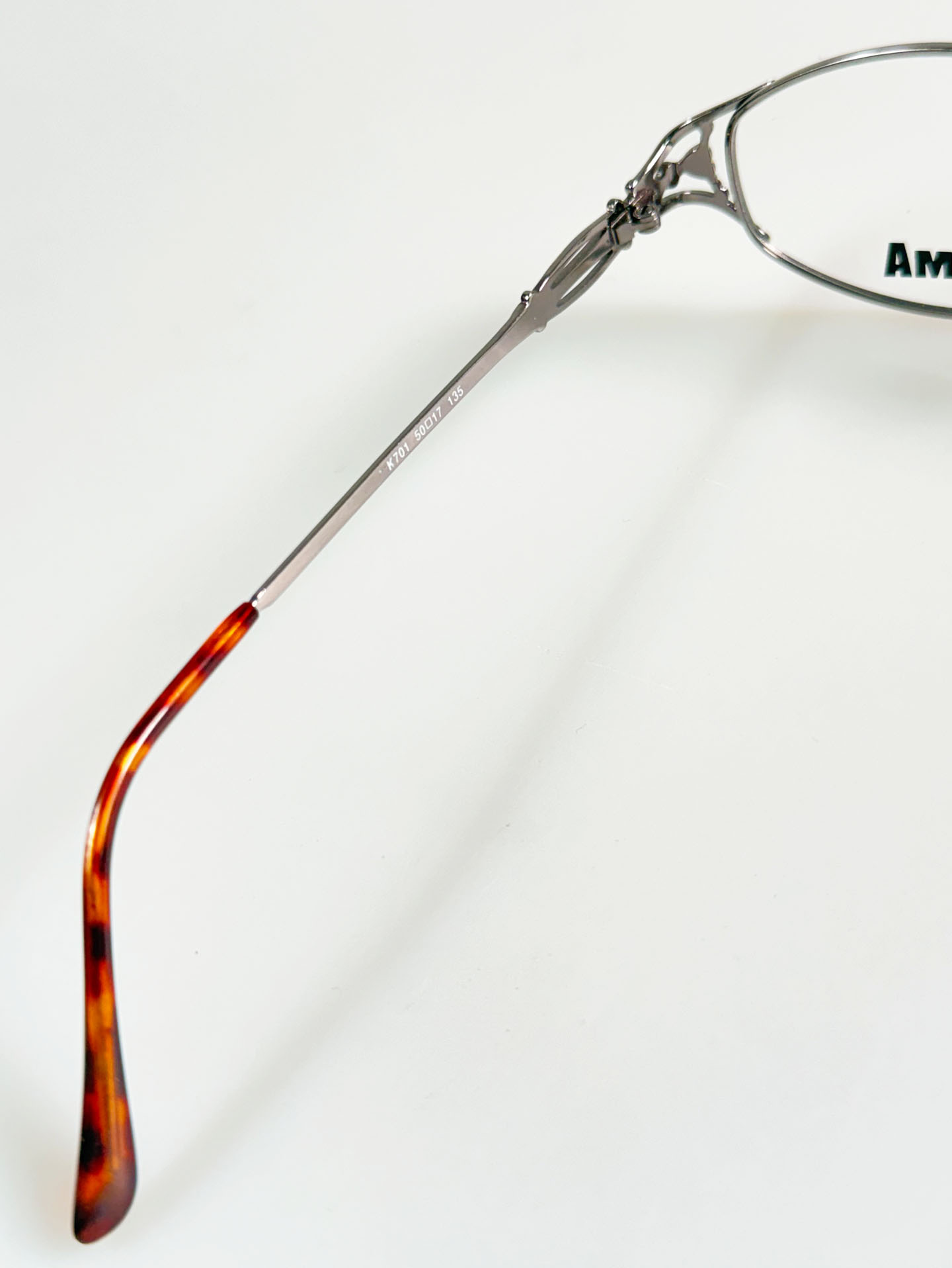 KUMA Dark Silver Slim Oval Metal Glasses