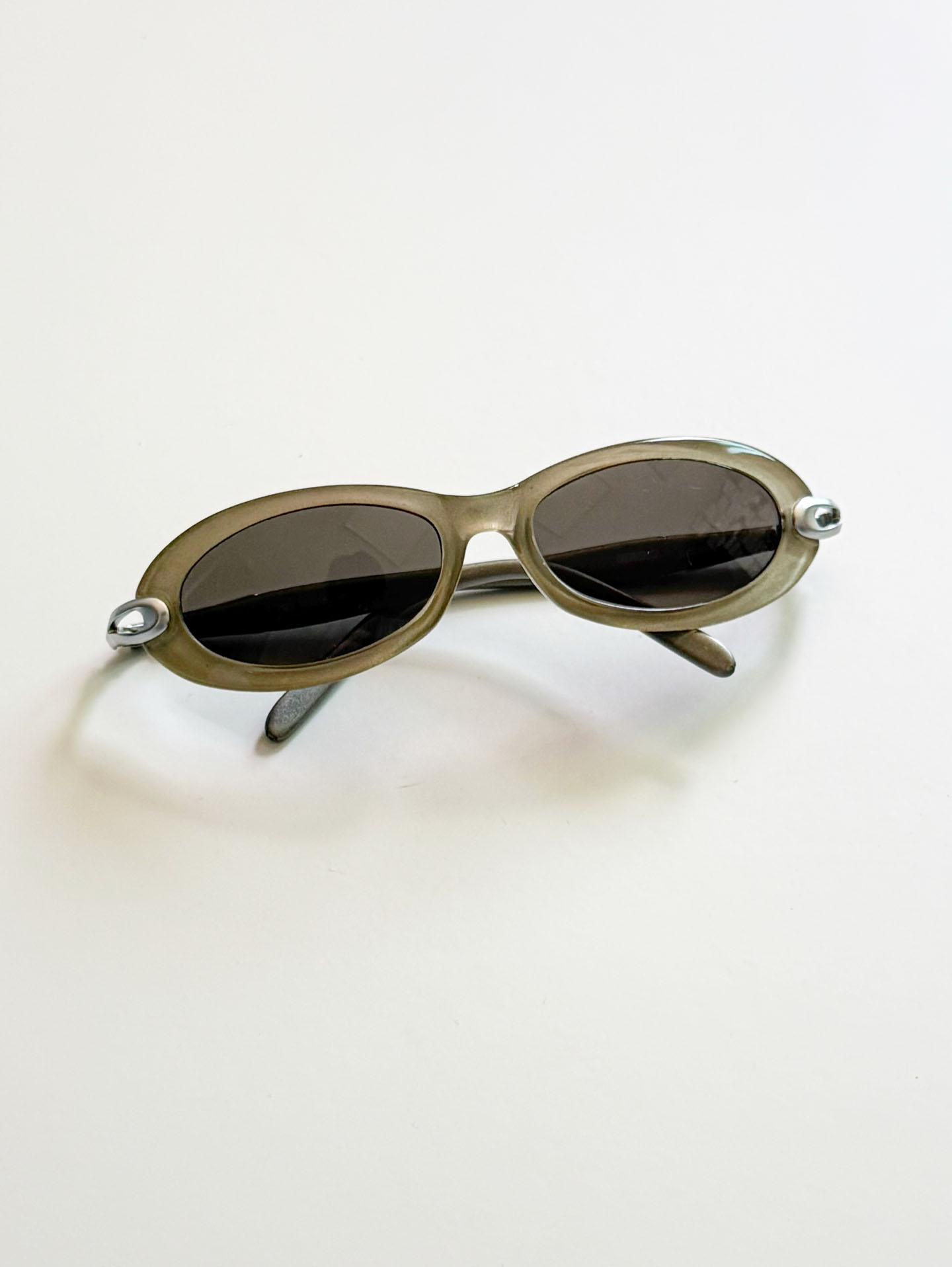 90's SERENO Bold Oval Combination Frame Sunglasses