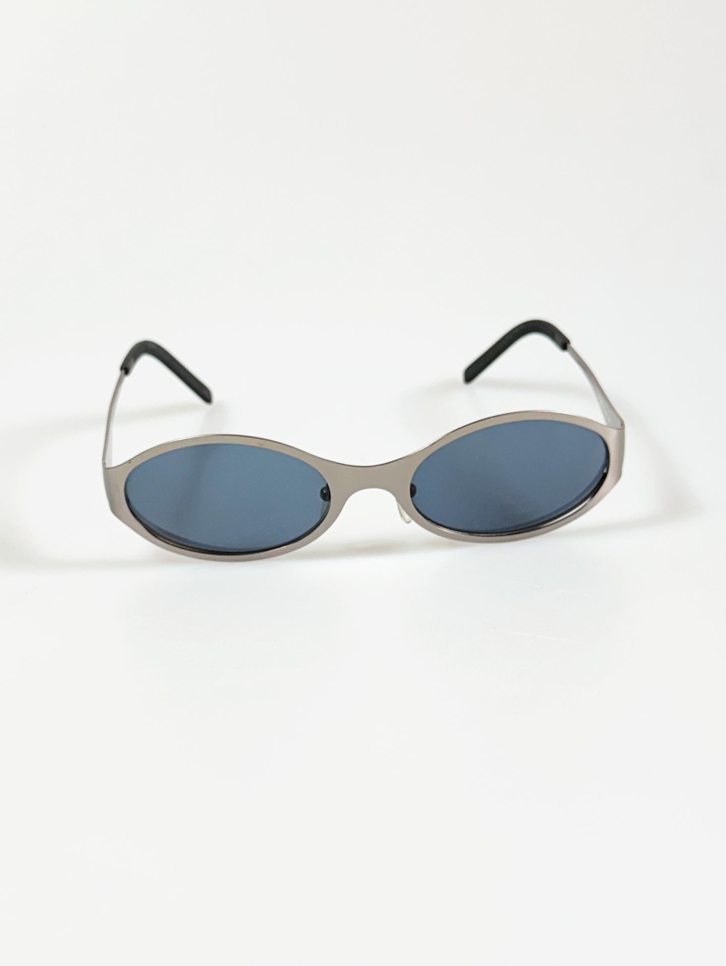 90's UNDERCOVER Silver Metal Slim Oval Sunglasses