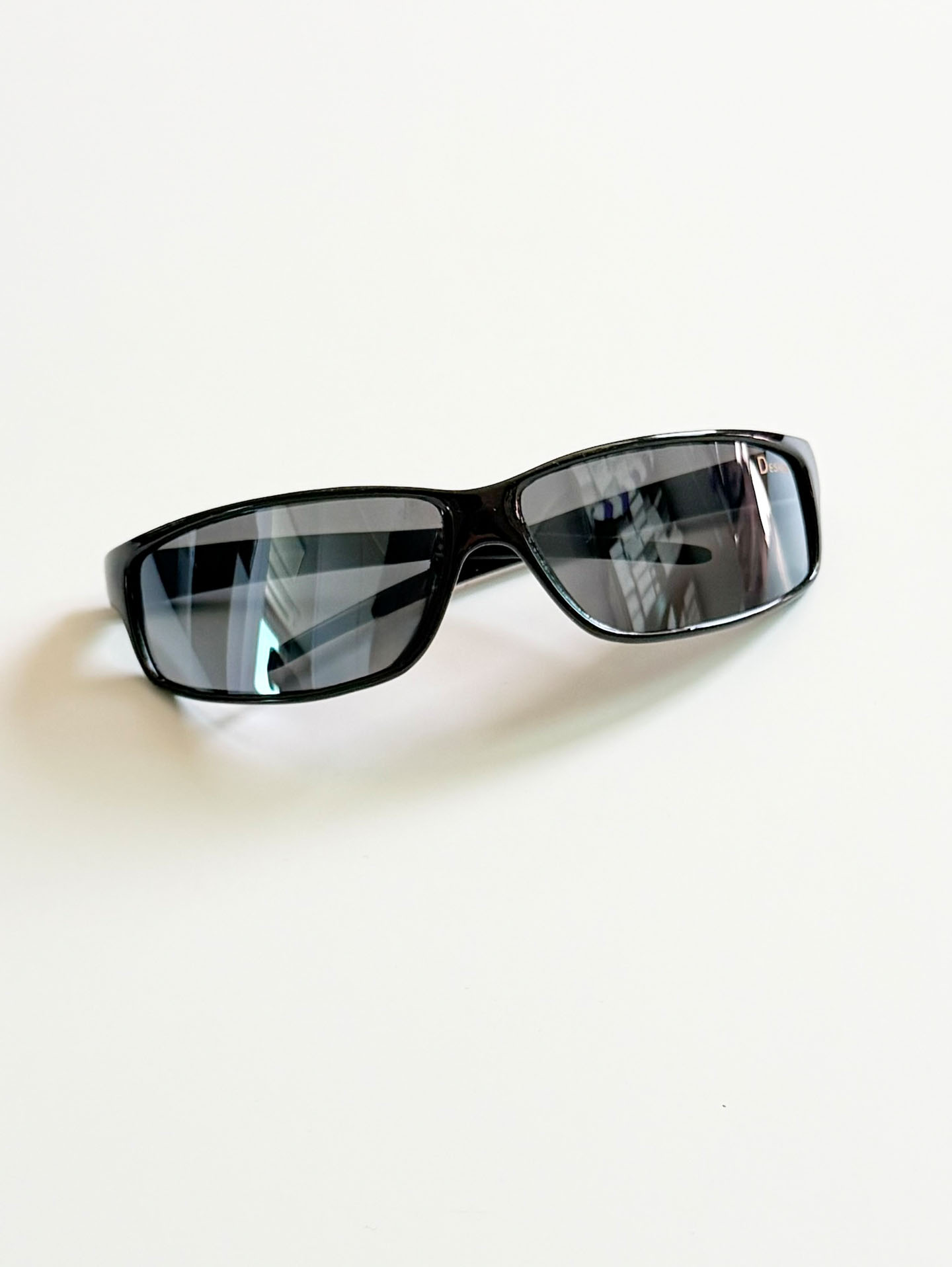 90's DESIGN Black Slim Square Wraparound Sunglasses