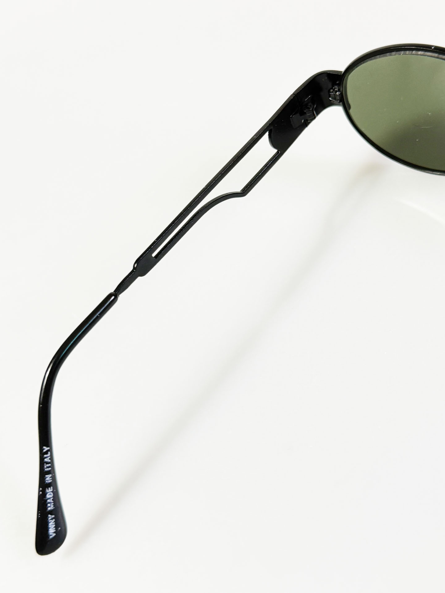 90’s VINNY Black Slim Oval Metal Sunglasses