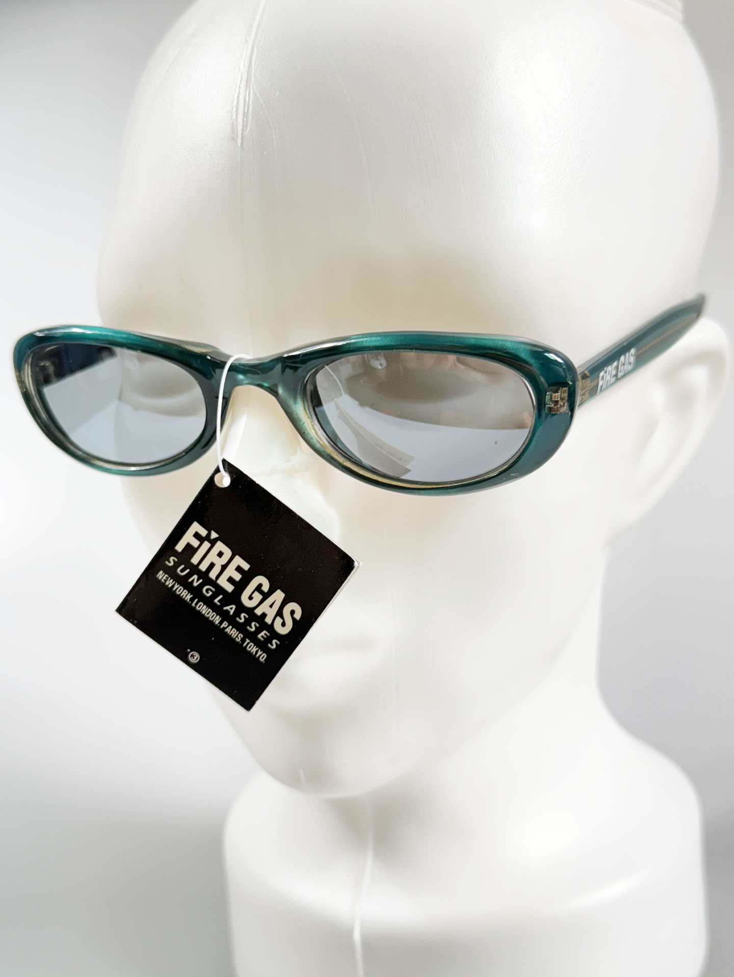90's FIRE GAS Teal Bold Oval Sunglasses