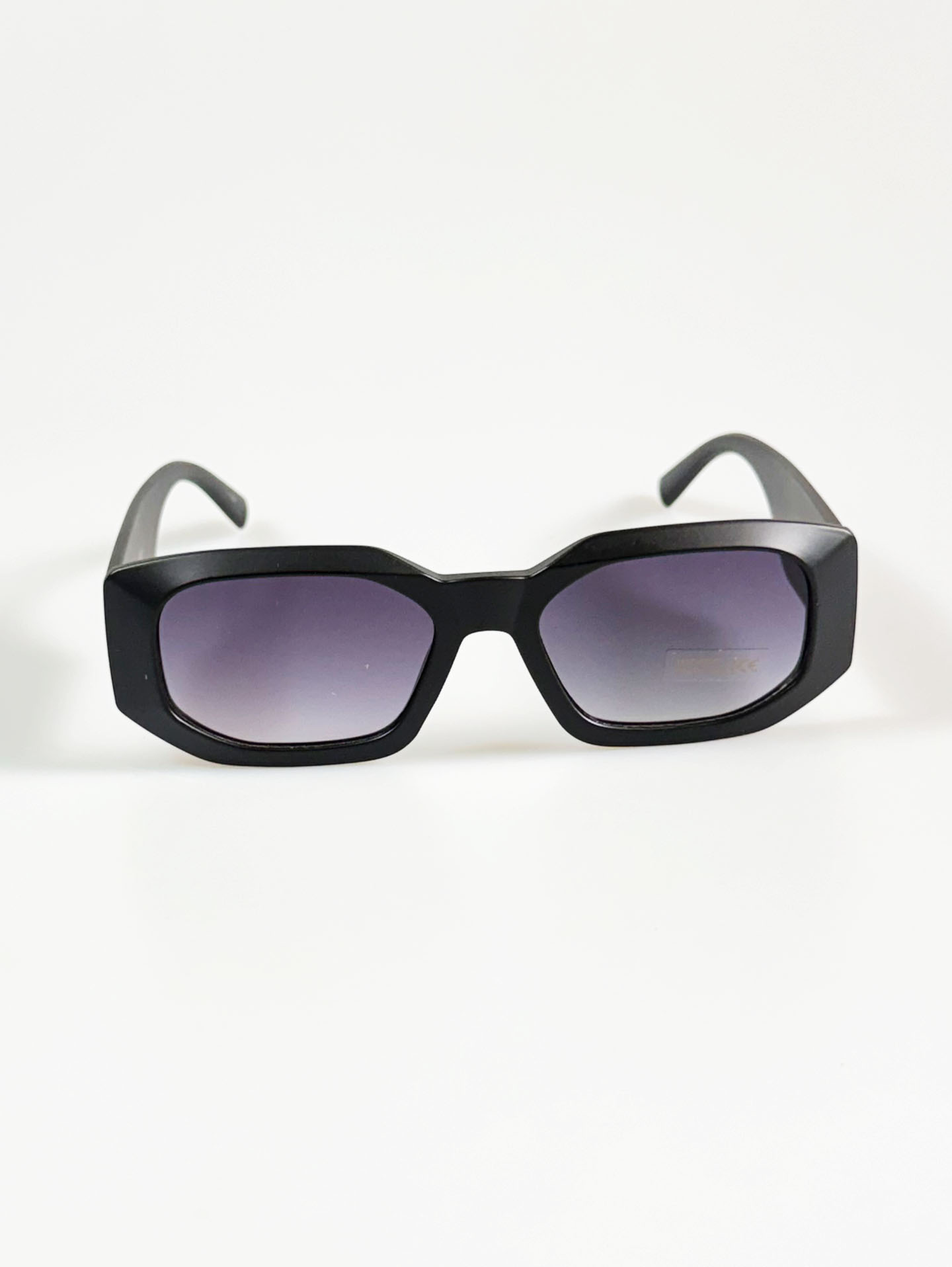 Matte Black Bold Geometric Square Frame Sunglasses