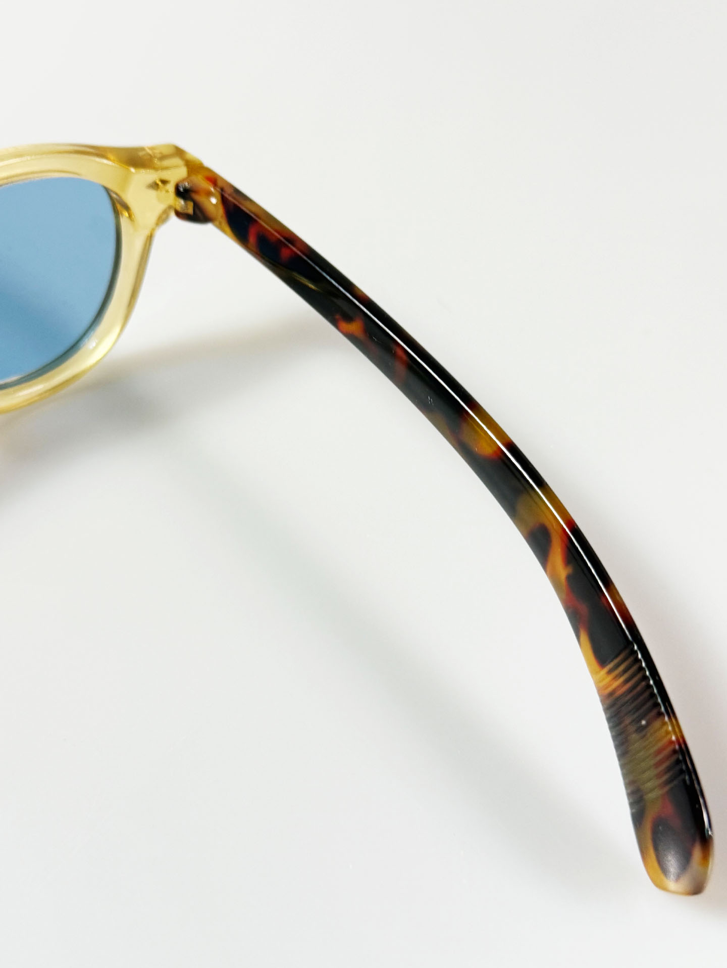 Clear Amber Bold Round Tinted Sunglasses