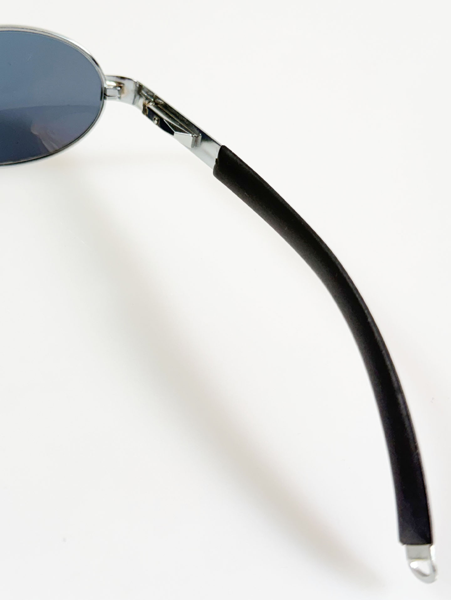 90's PILOT Silver Slim Oval Metal Sunglasses