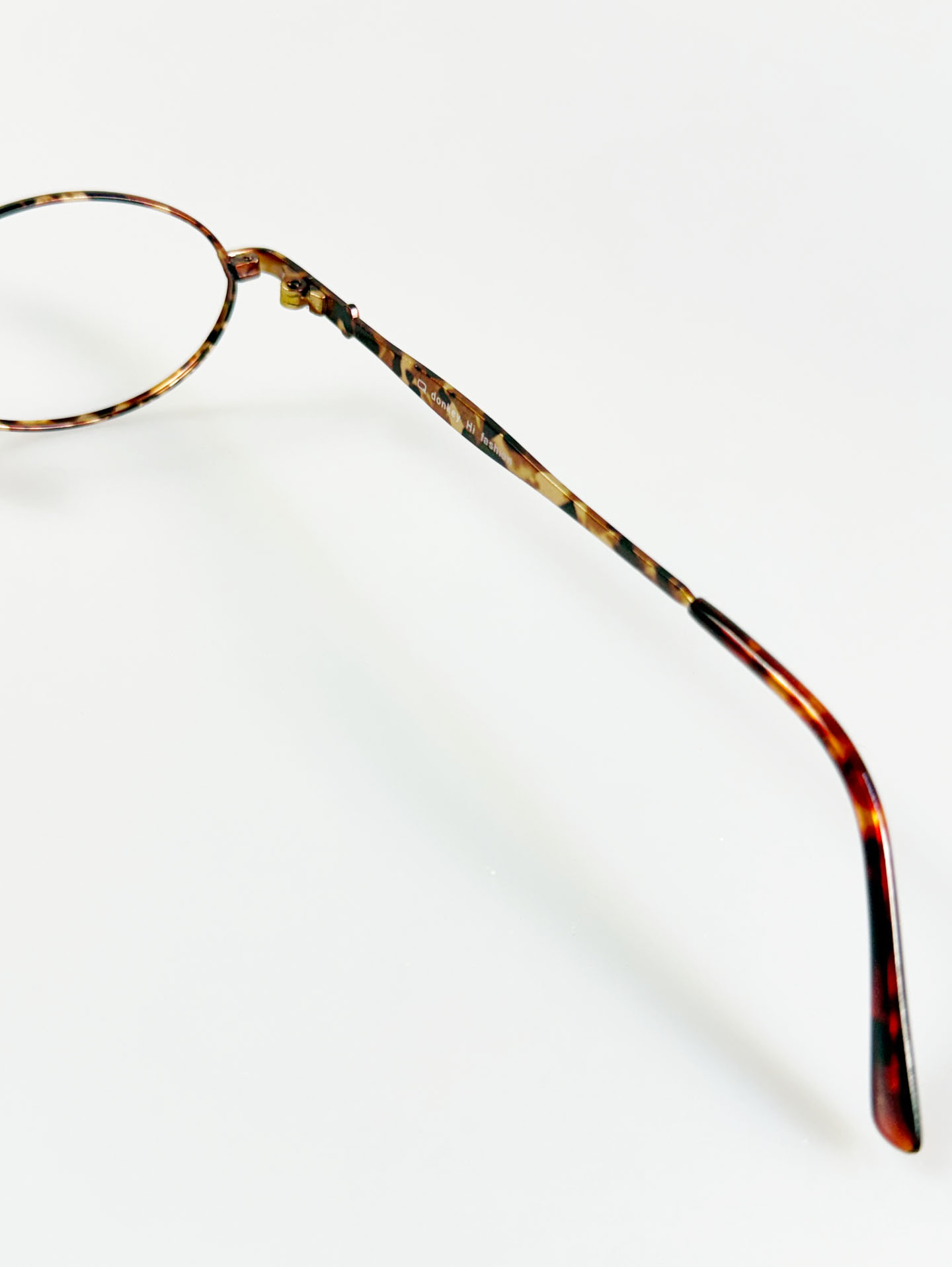 90’s Donkey Tortoise Oval Metal Frame Glasses