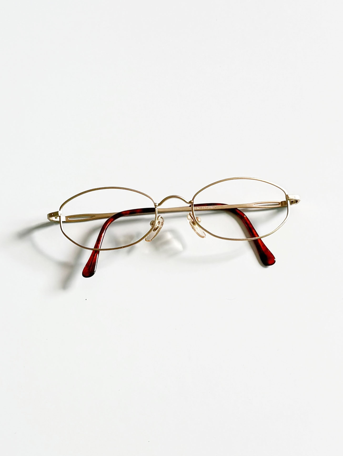 90's OTIC Gold Metal Slim Oval Frame Glasses