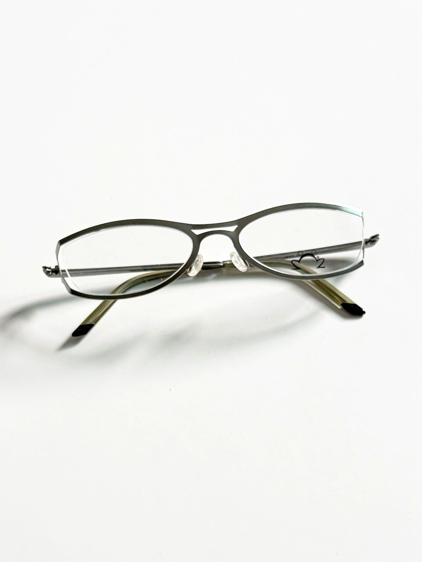 Eye’DC Silver Sculpted Slim Oval Metal Glasses