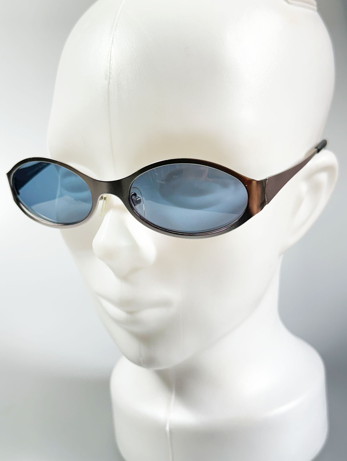 90's UNDERCOVER Silver Metal Slim Oval Sunglasses