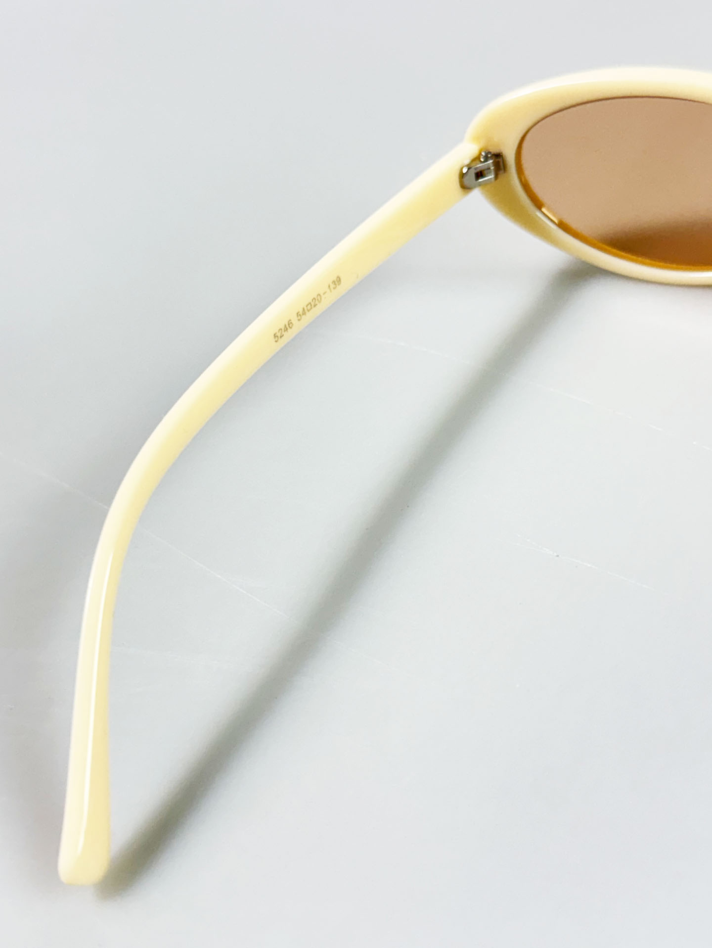 Ivory Bold Semi Cat-Eye Frame Tint Sunglasses