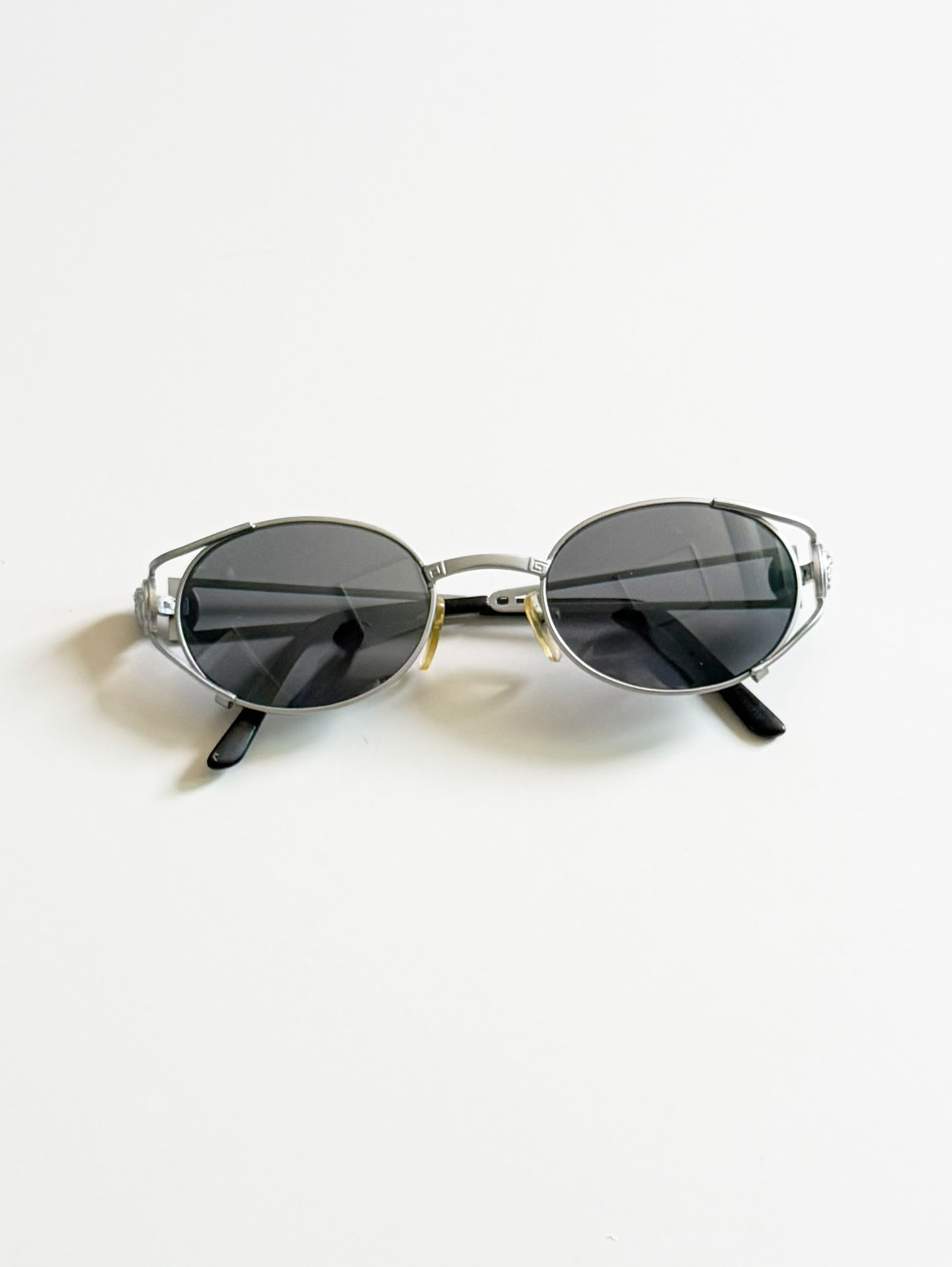 90’s Silver Slim Oval Metal Frame Sunglasses