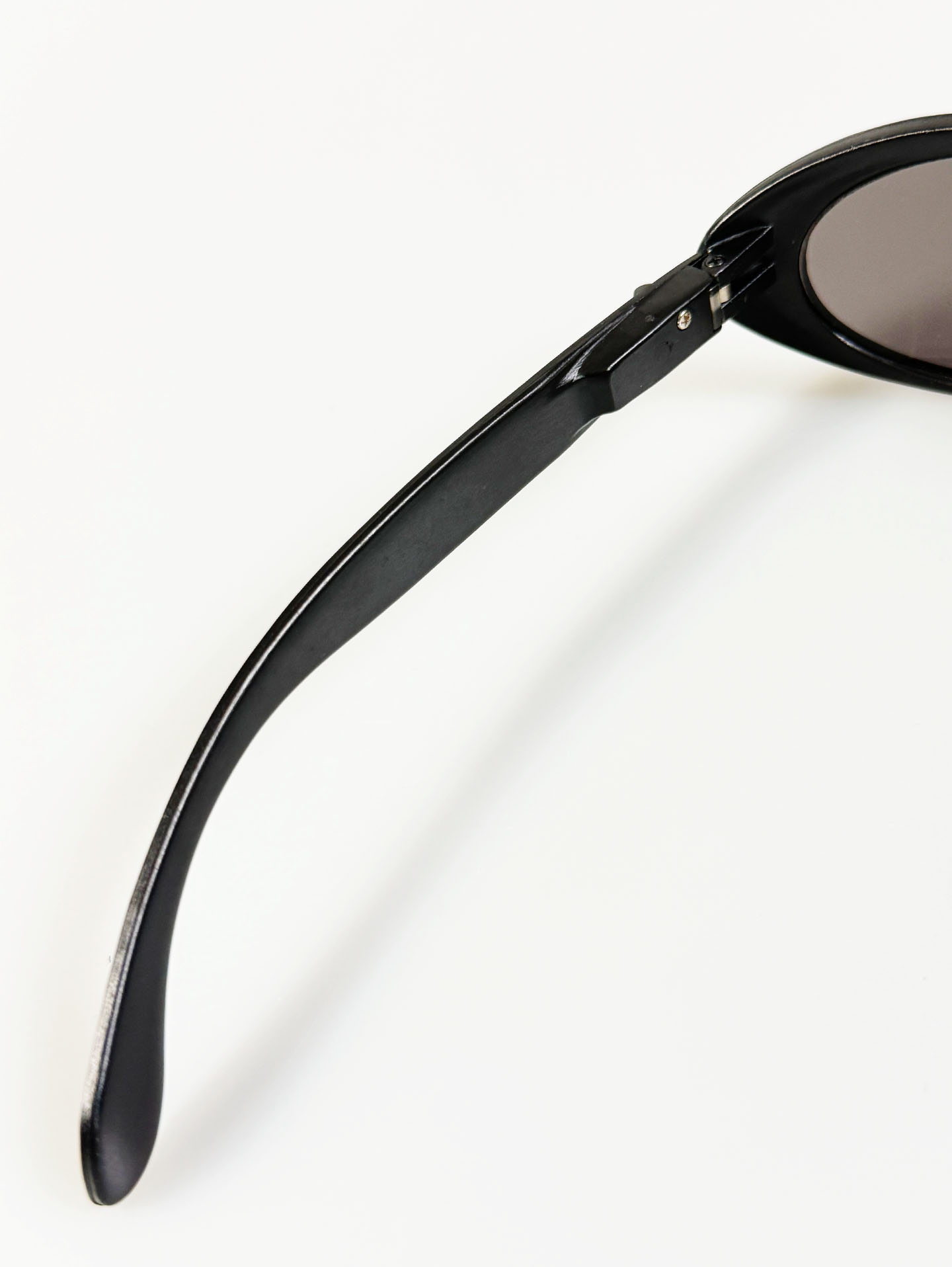 90's REDX Black Oval Wrap Sport Sunglasses